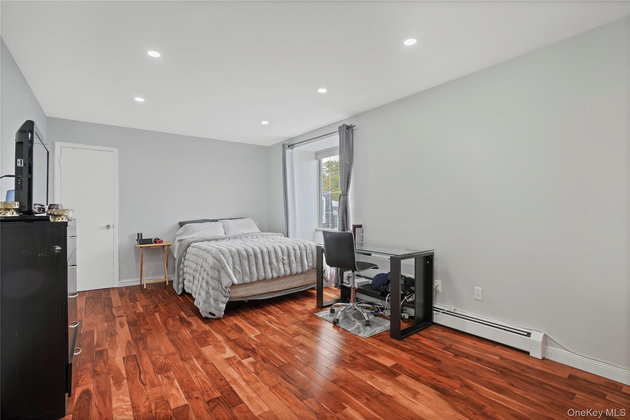 #15 photo, 55 N Broadway, White Plains , NY 10601