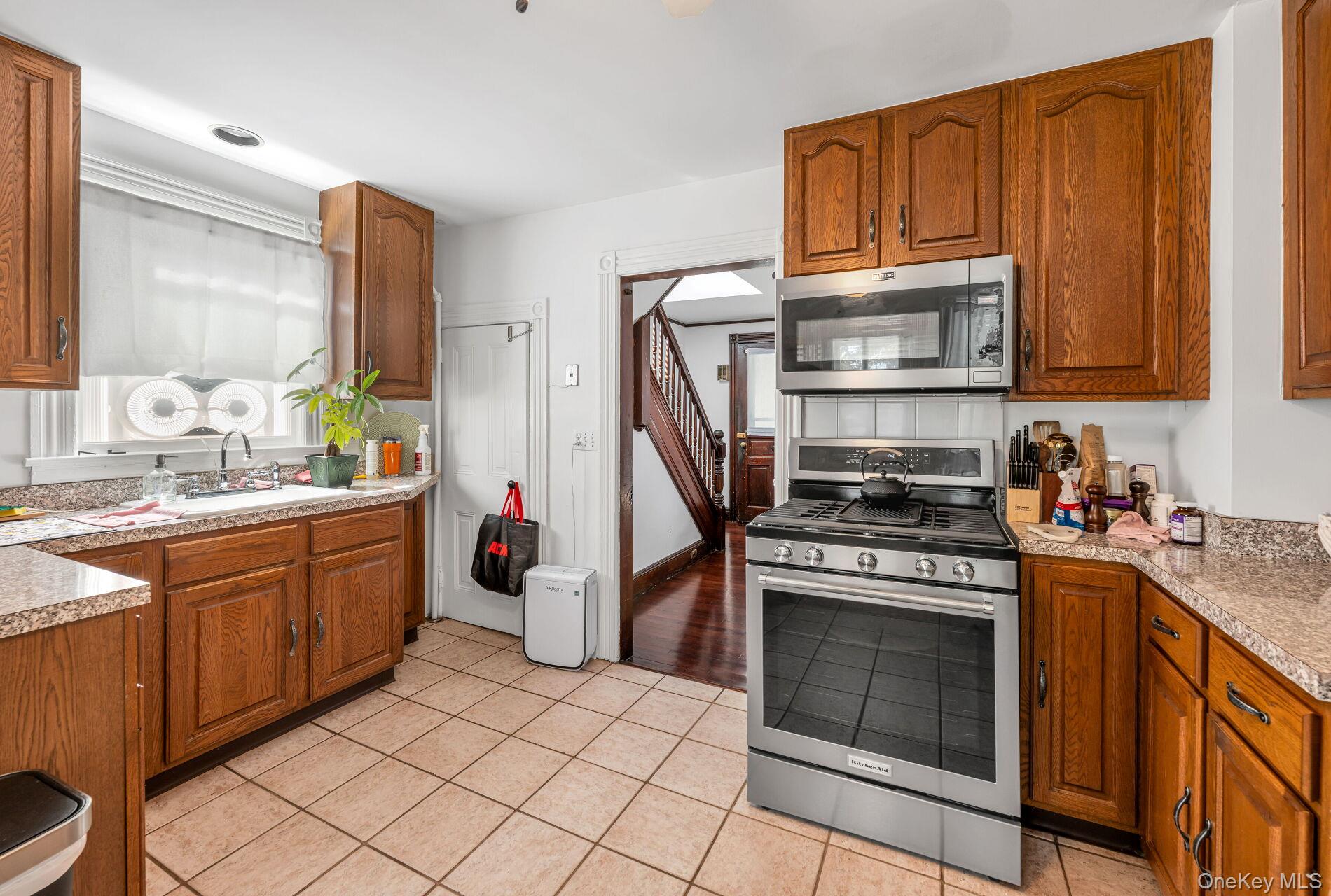 #9 photo, 25 Jersey Avenue, Suffern , NY 10901