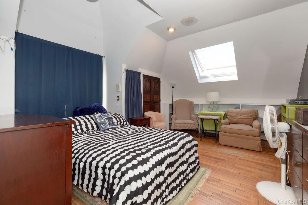 #6 photo, 246 Weyman Avenue, New Rochelle , NY 10805