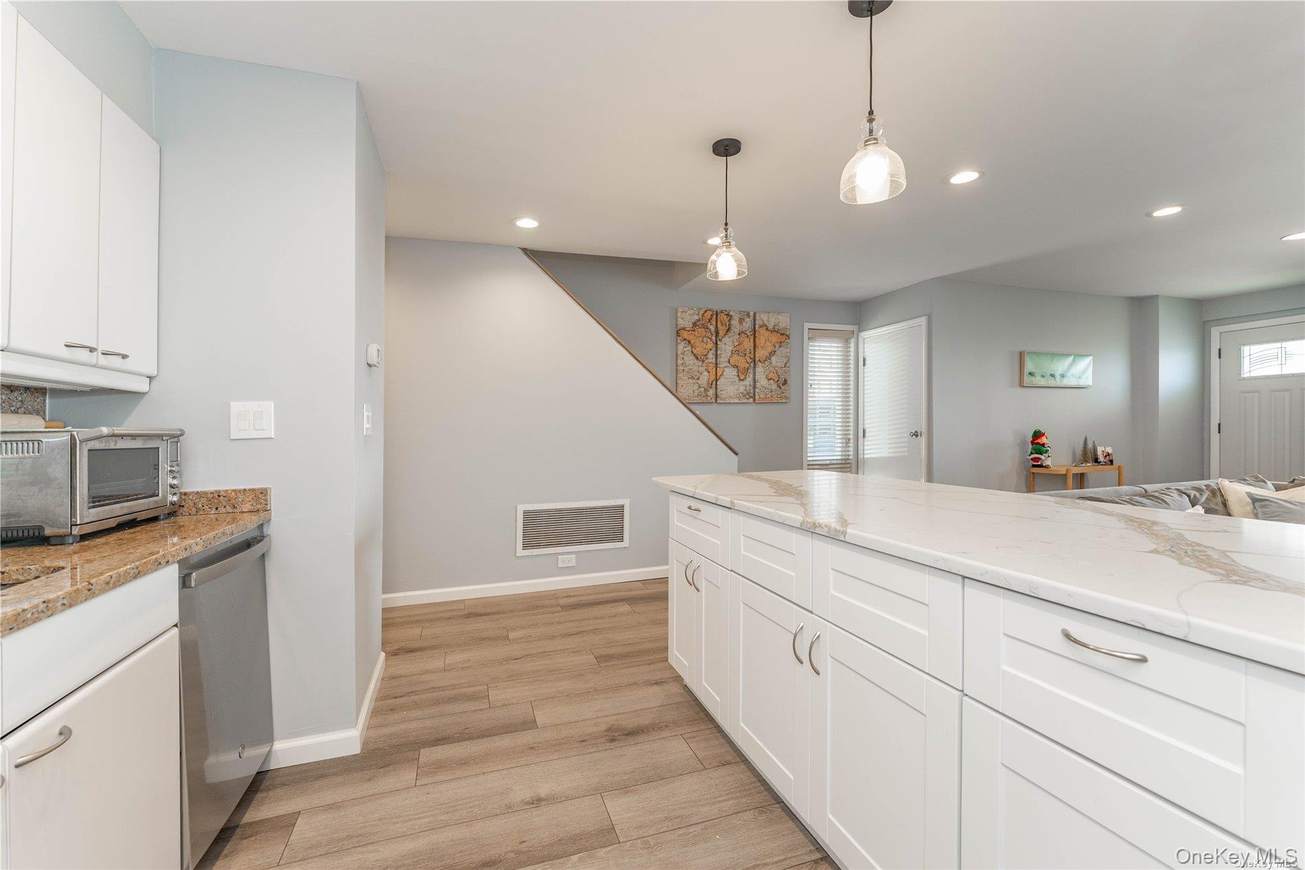 #9 photo, 75 E Broadway, Long Beach , NY 11561