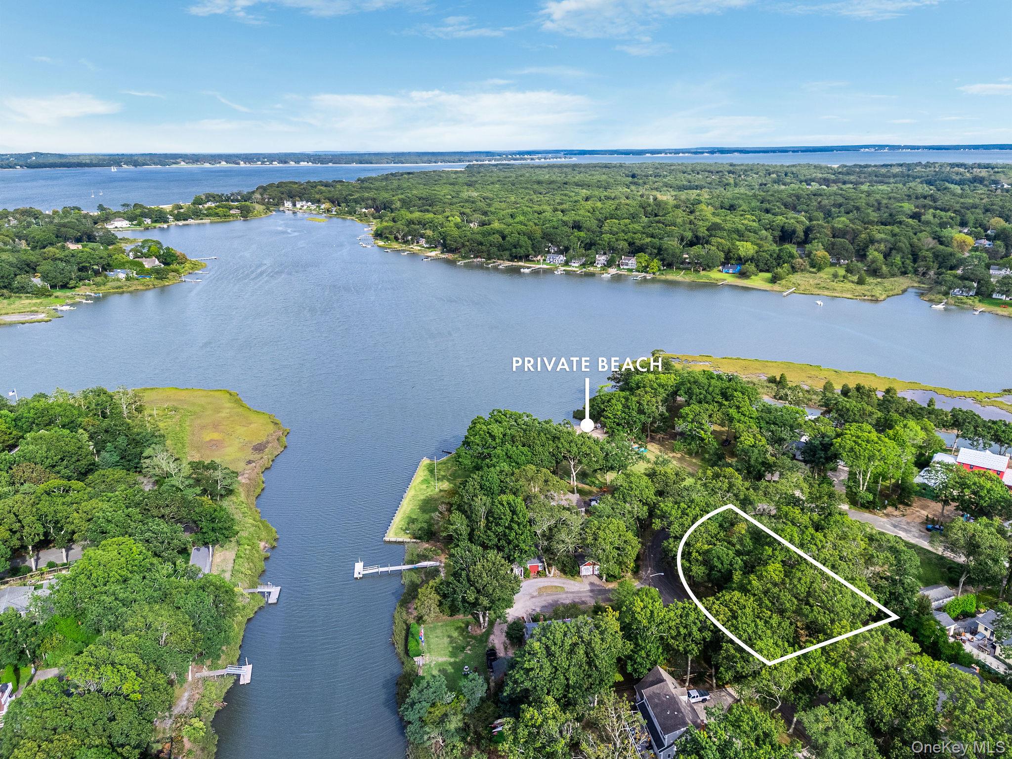 #10 photo, 1700 Smith Drive, サフォーク郡 Southold , NY 11971