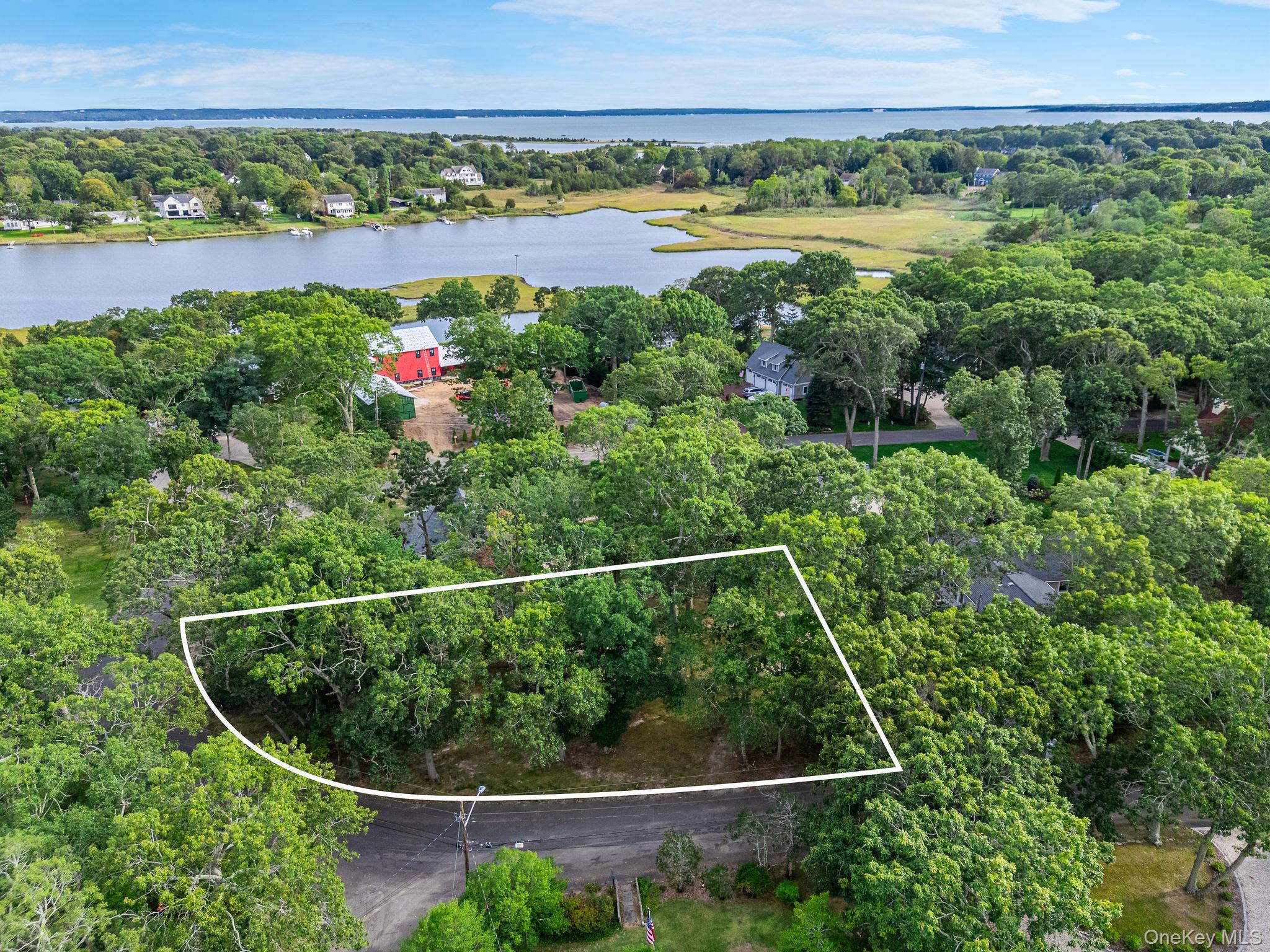 #12 photo, 1700 Smith Drive, サフォーク郡 Southold , NY 11971