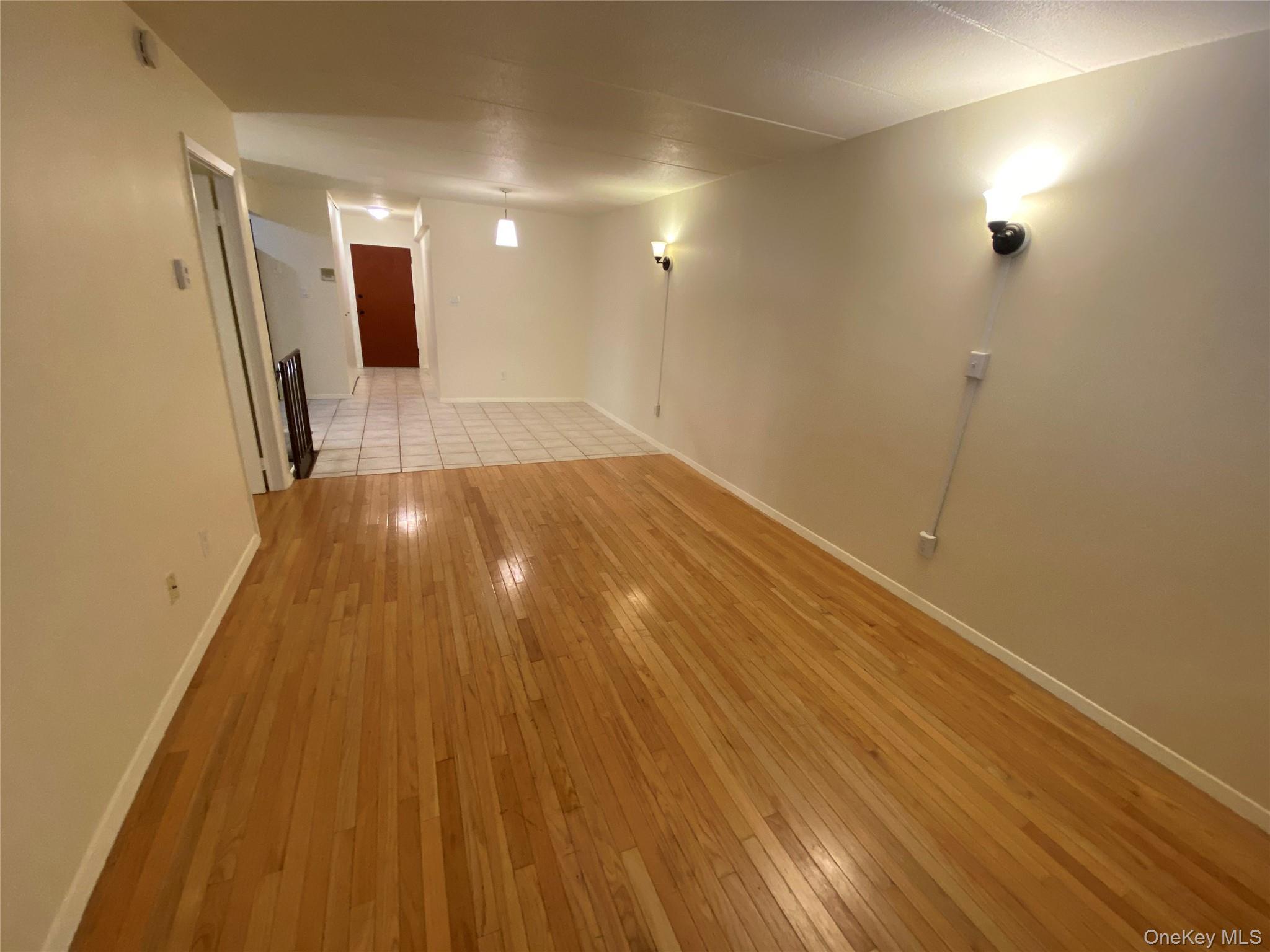 #5 photo, 68-05 242 Street, Little Neck , NY 11362