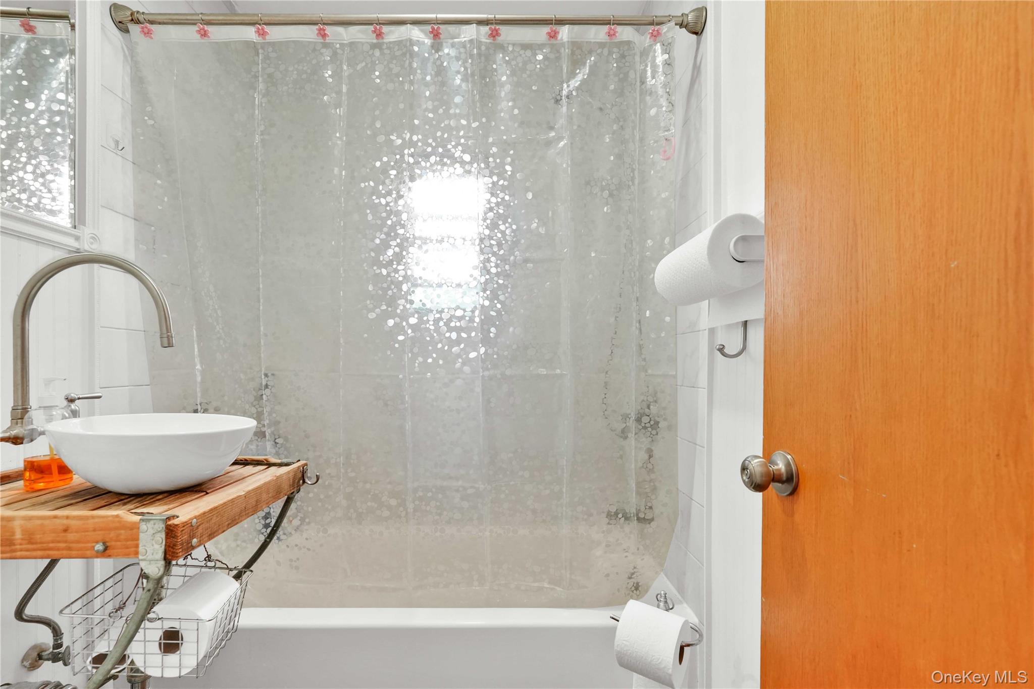 #10 photo, 2374 38th Street, Astoria , NY 11105