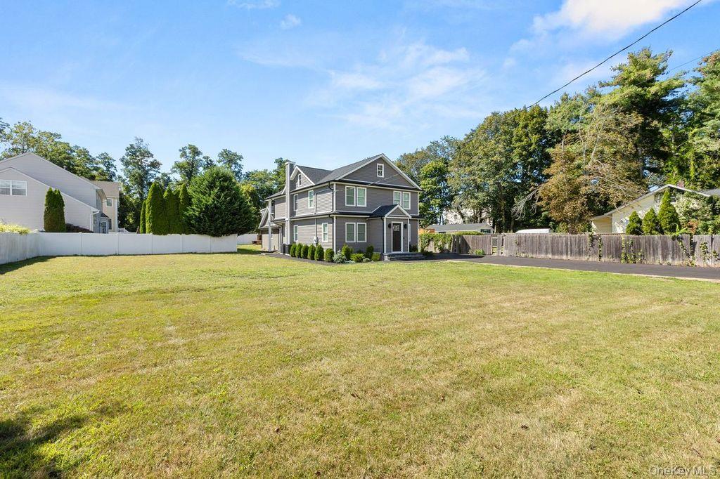 #2 photo, 15 Marcy Avenue, Huntington Station , NY 11746