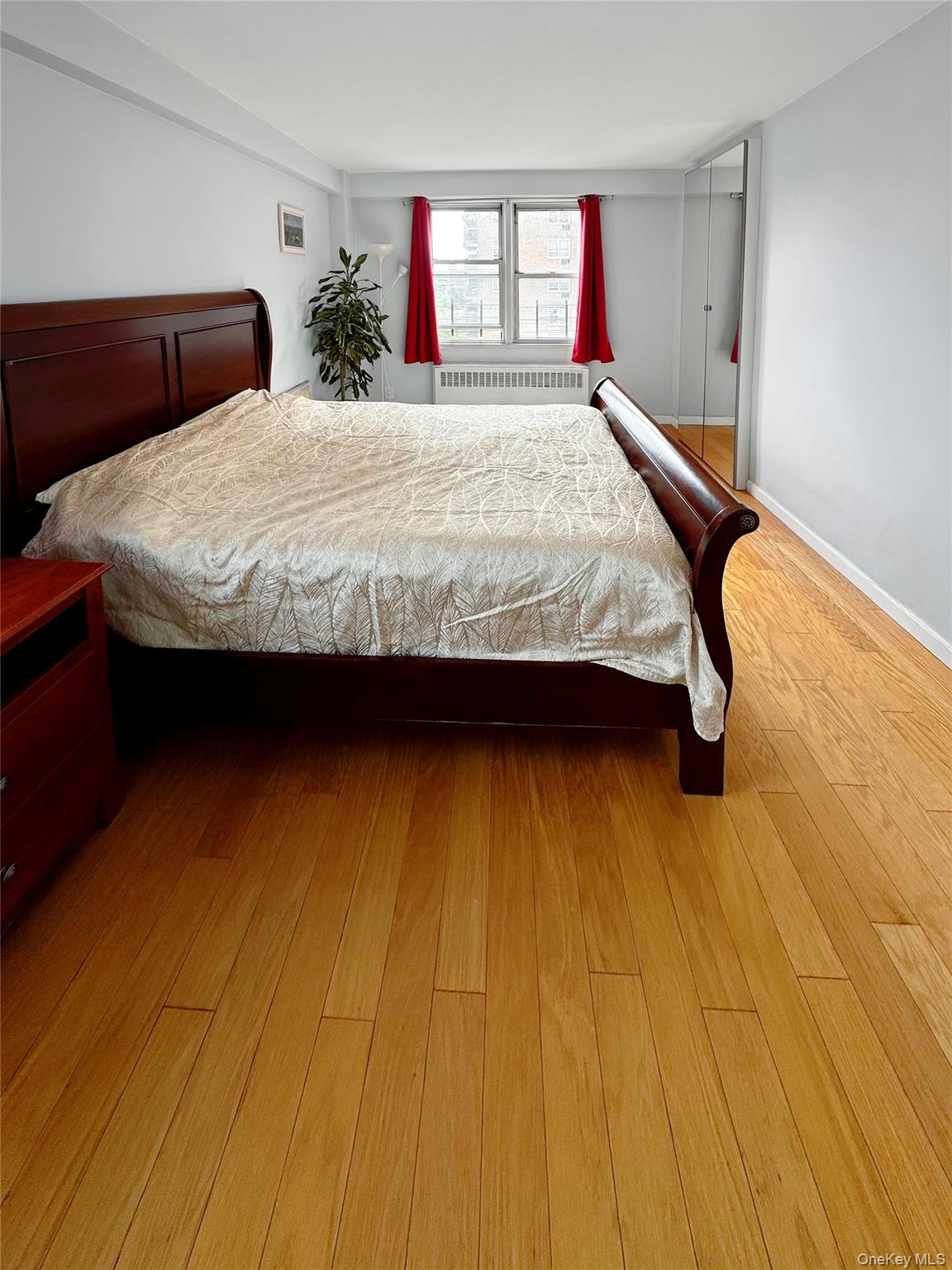 #12 photo, 43-10 Kissena Boulevard, Flushing , NY 11355