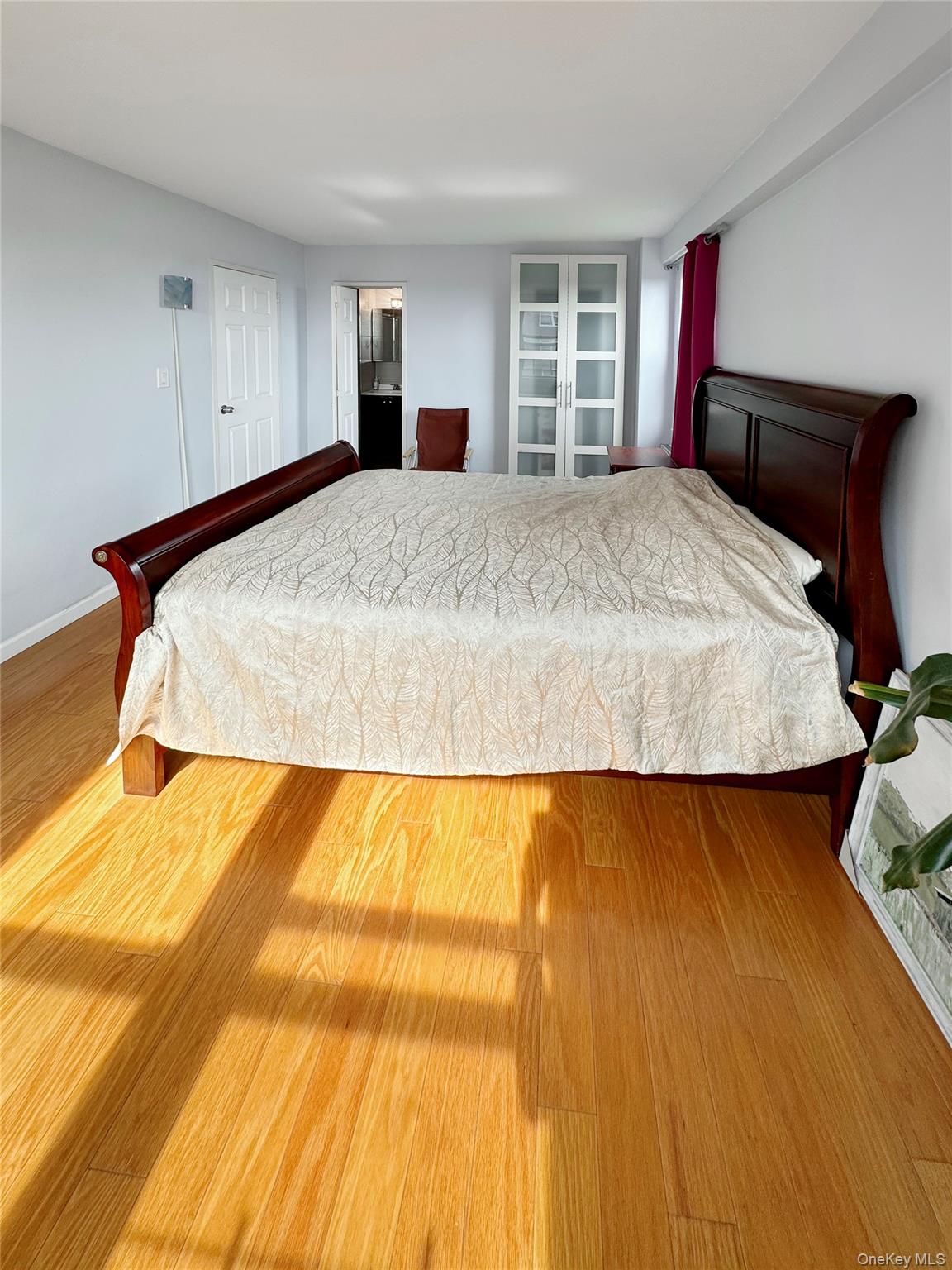 #13 photo, 43-10 Kissena Boulevard, Flushing , NY 11355