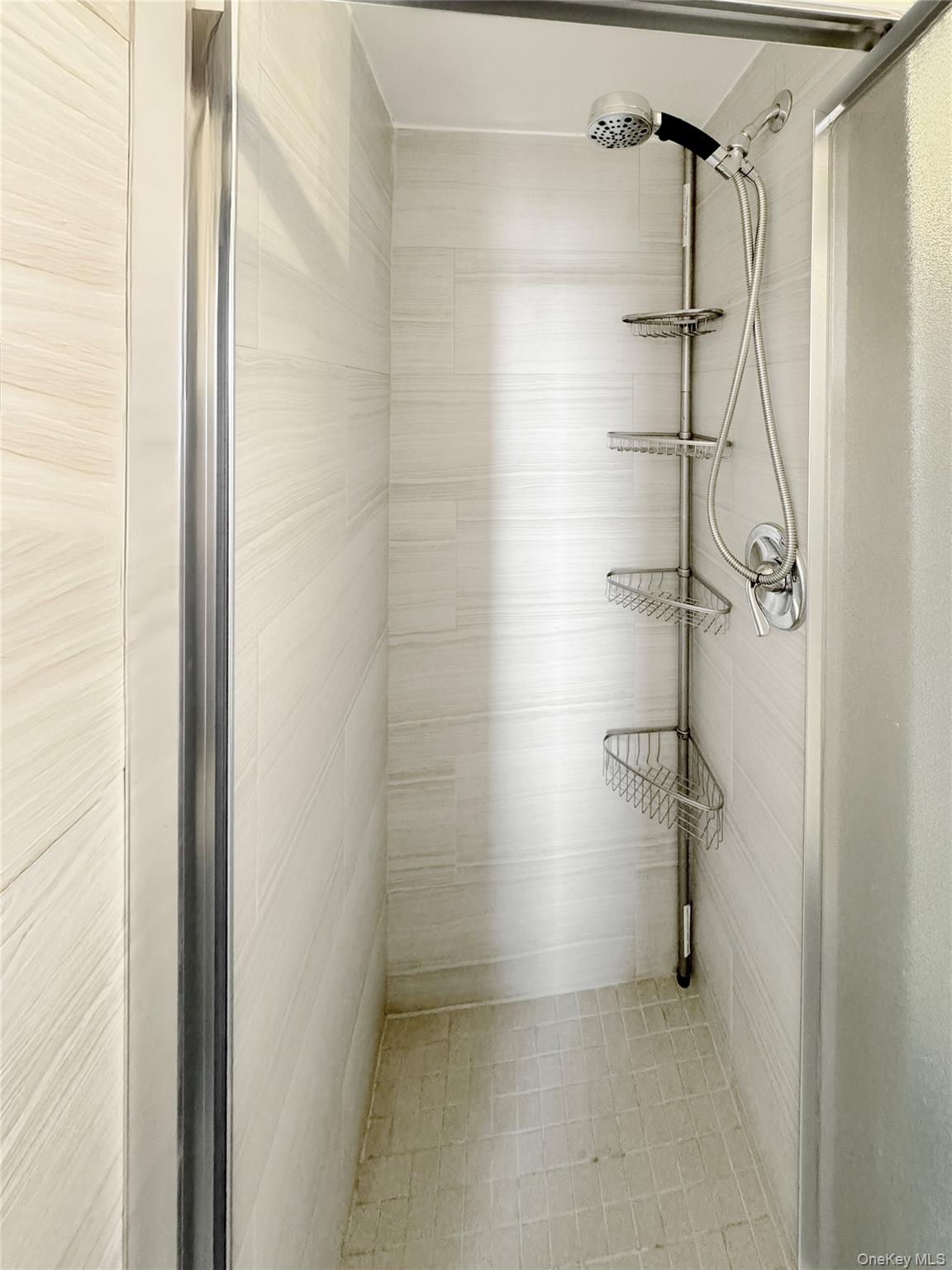 #14 photo, 43-10 Kissena Boulevard, Flushing , NY 11355