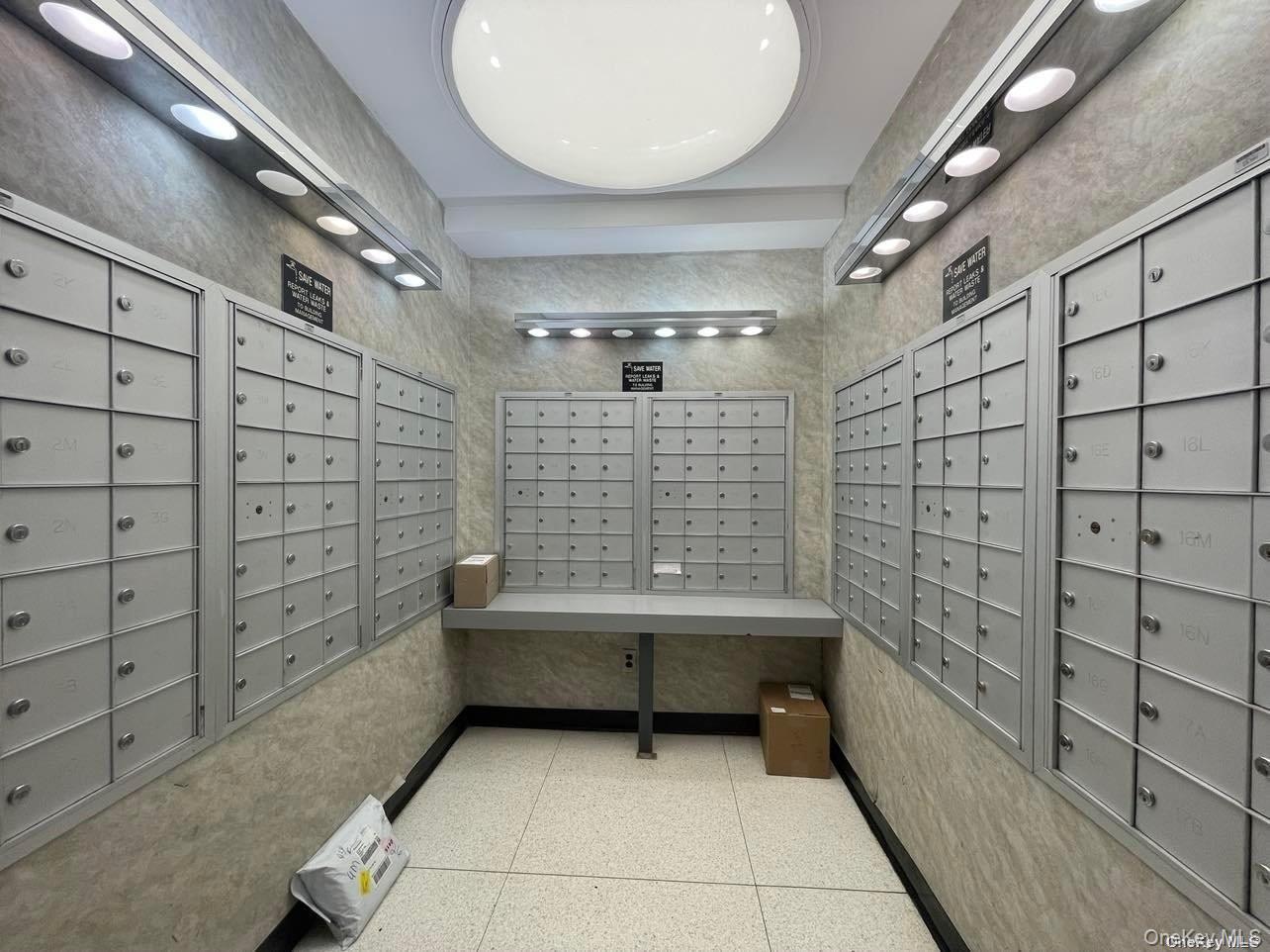 #20 photo, 43-10 Kissena Boulevard, Flushing , NY 11355