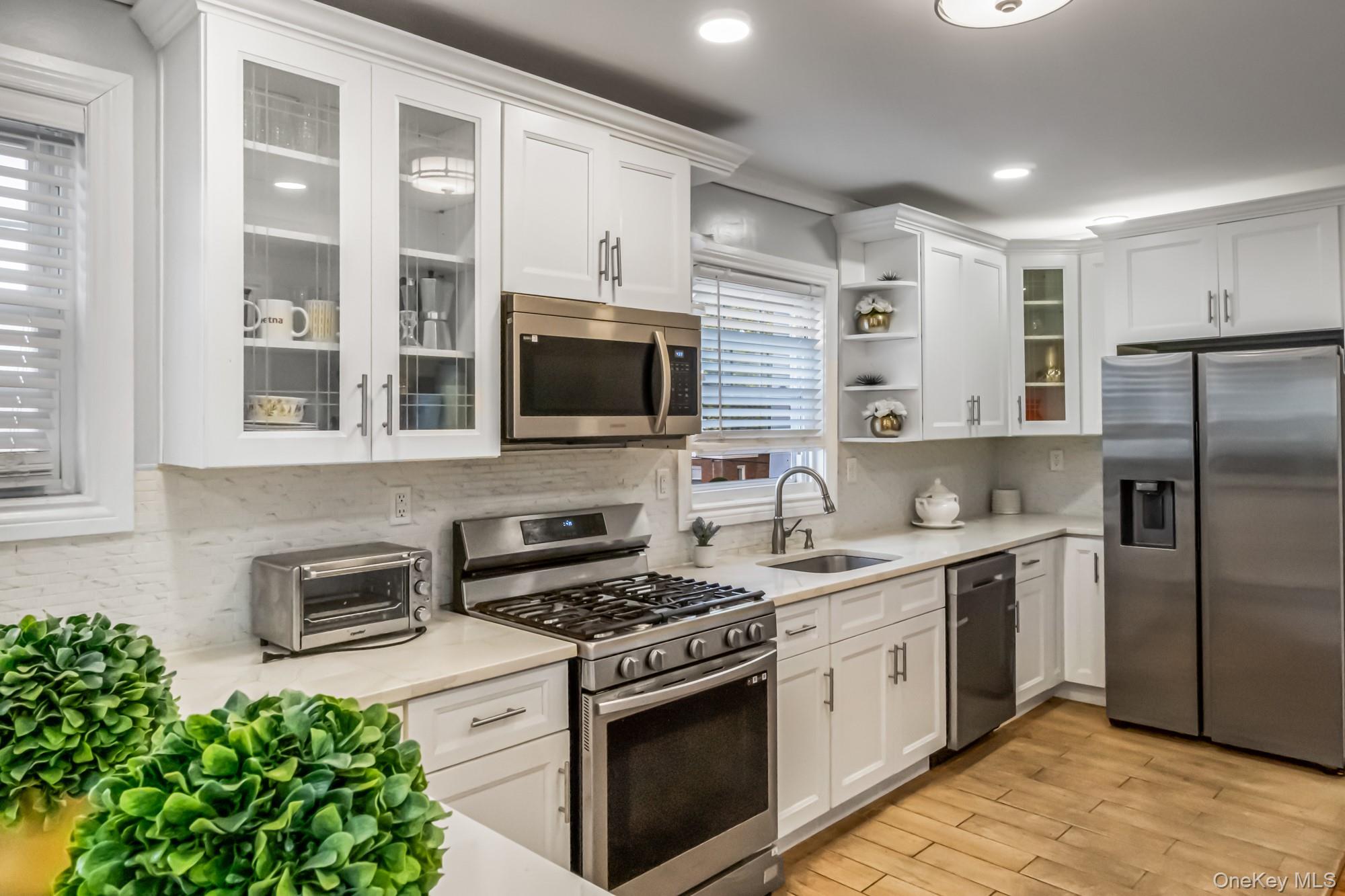 #19 photo, 116-01 221st Street, Cambria Heights , NY 11411