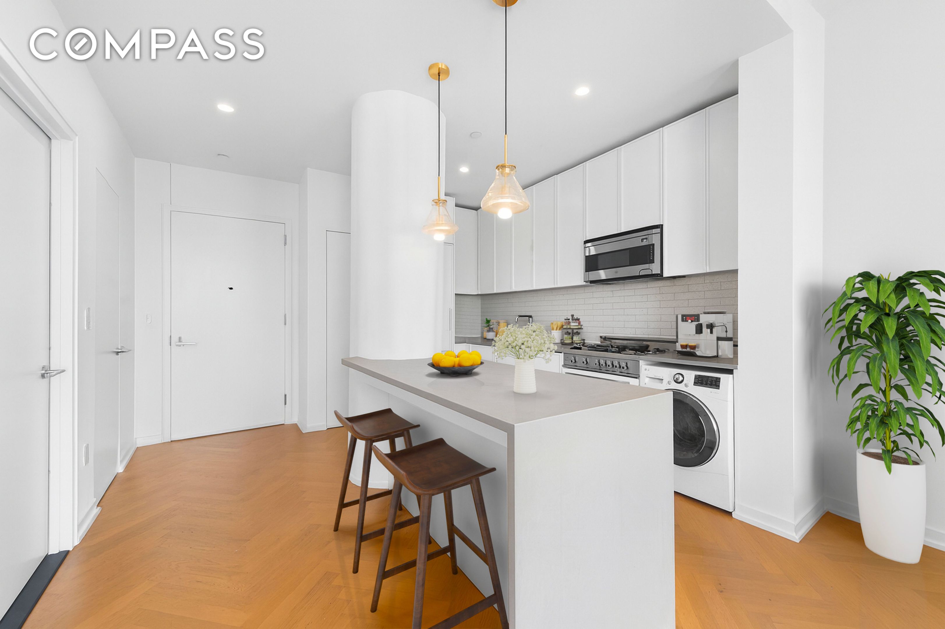 #4 photo, 184 Kent Avenue, Williamsburg , NY 11249