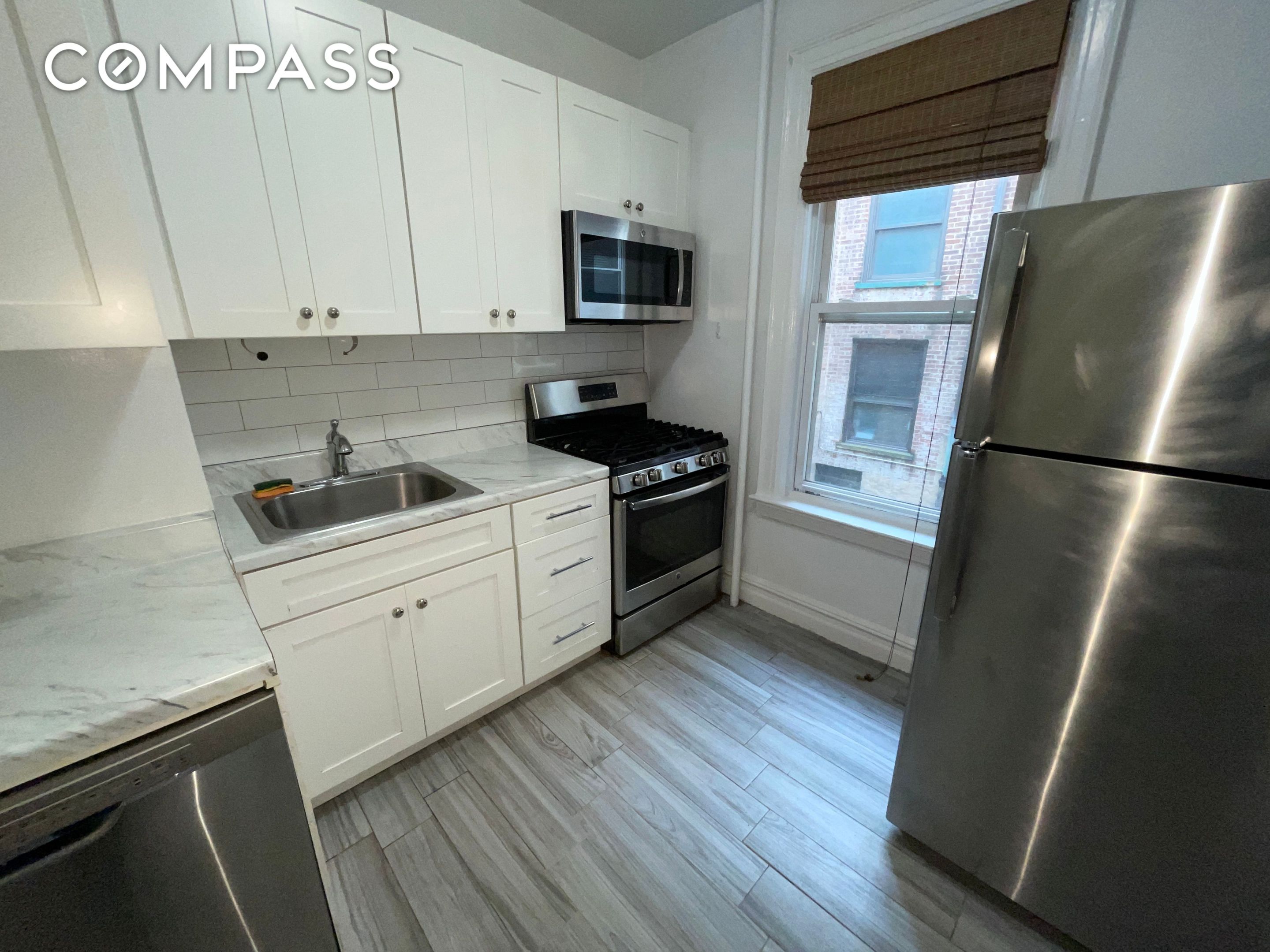 #10 photo, 31-74 33rd Street, Astoria , NY 11106