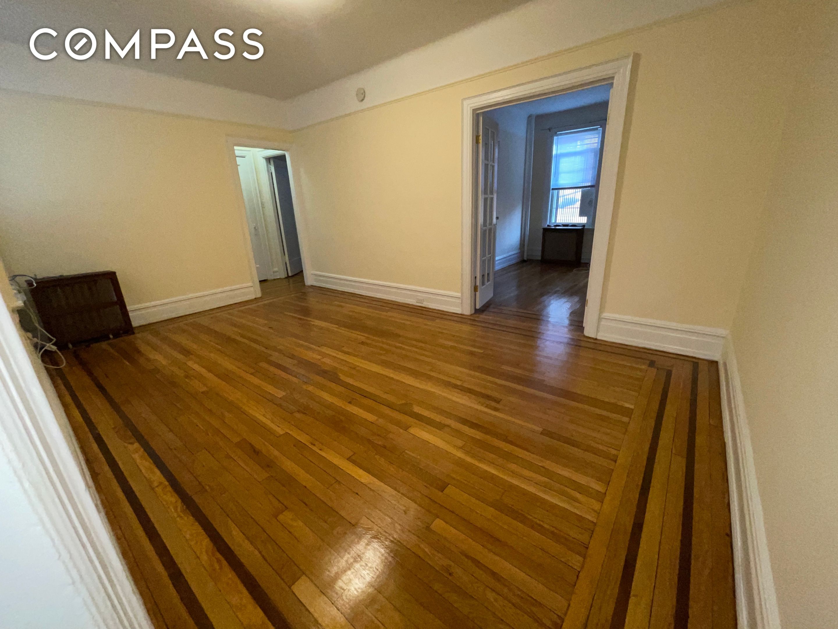 #6 photo, 31-74 33rd Street, Astoria , NY 11106