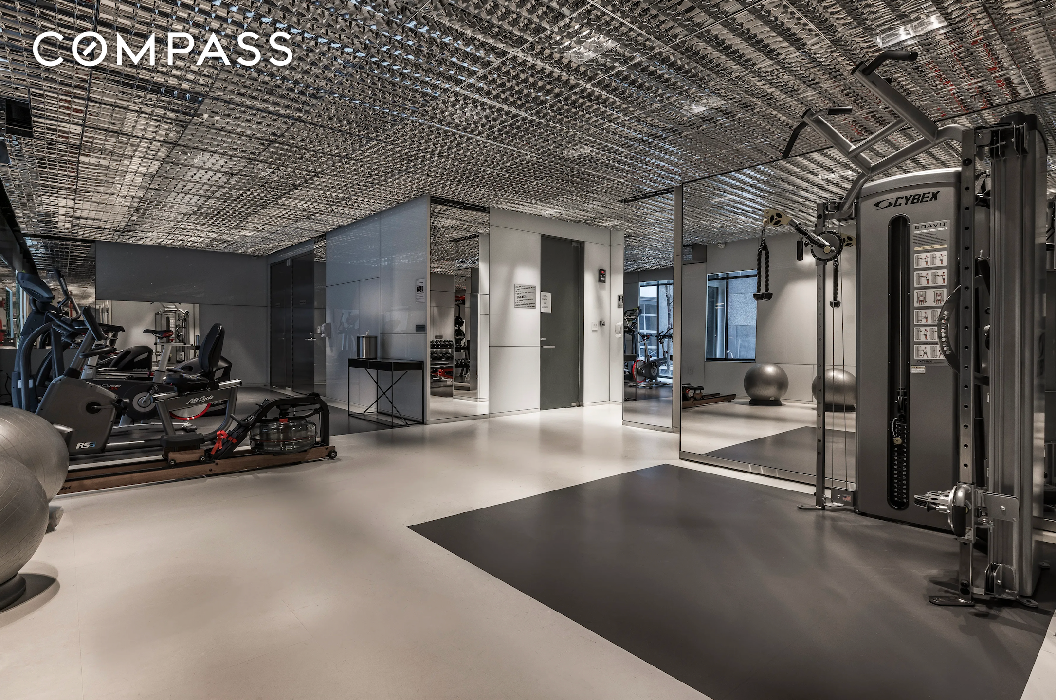 #10 photo, 100 11th Avenue, Chelsea , NY 10011