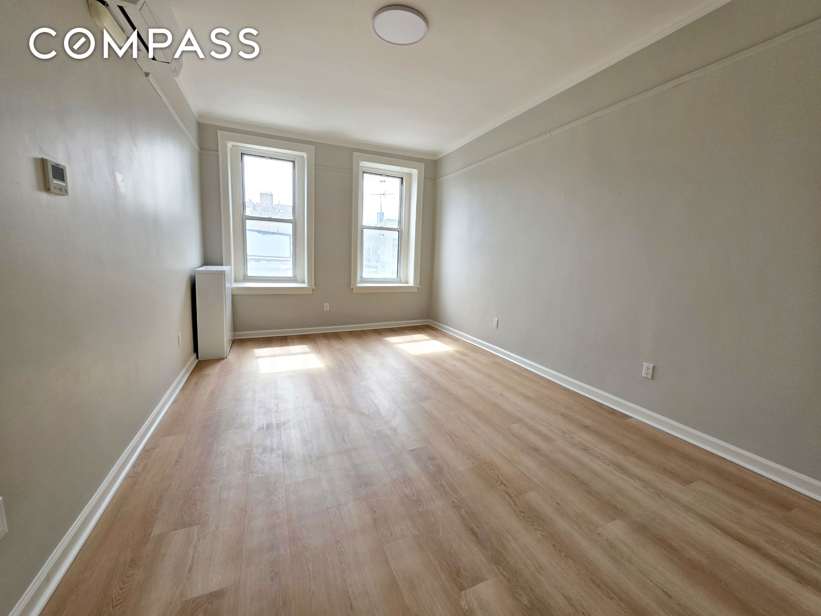 #10 photo, Brooklyn, Williamsburg , NY 11211