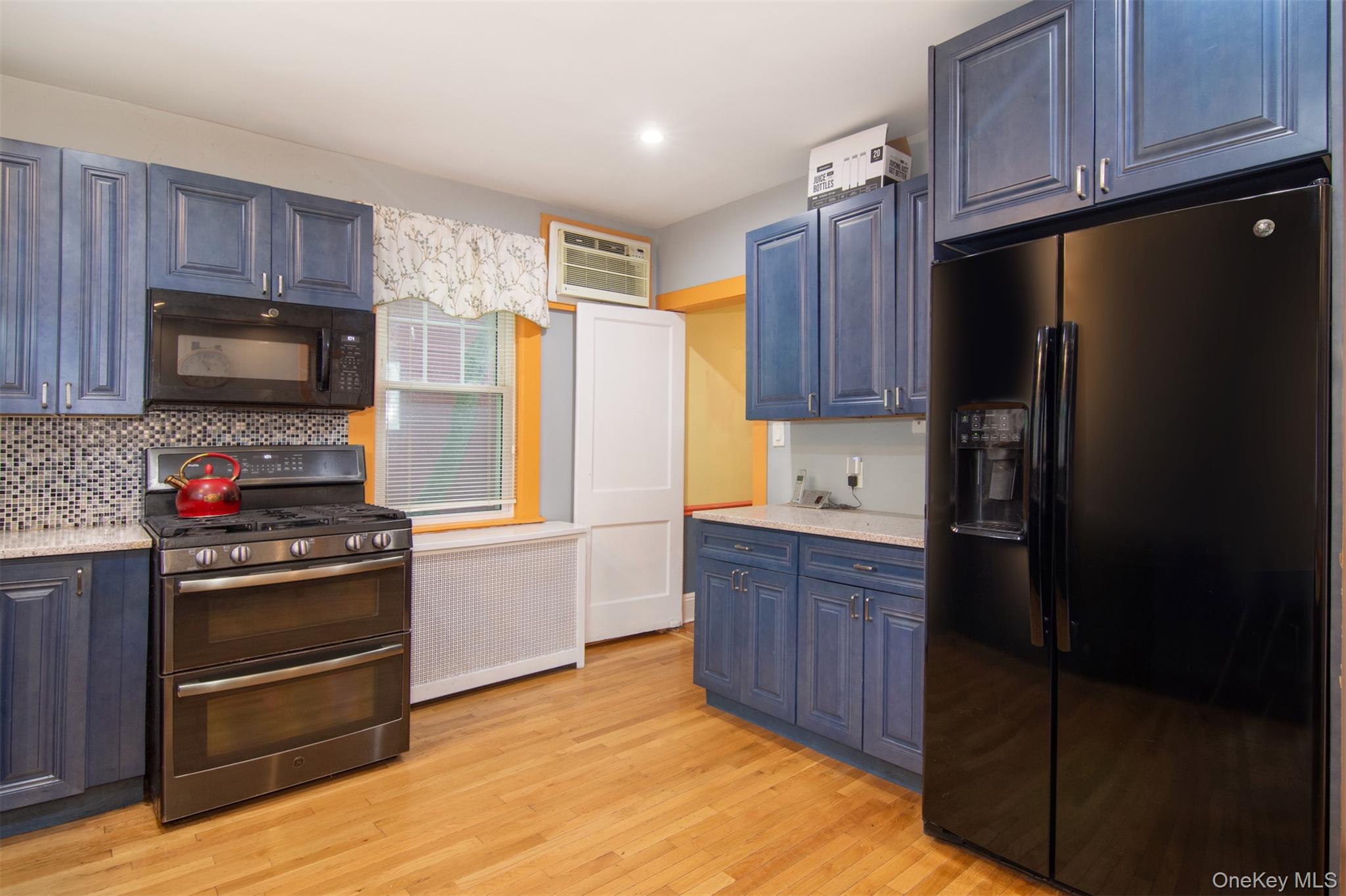 #10 photo, 306 Hutchinson Boulevard, Fleetwood , NY 10552