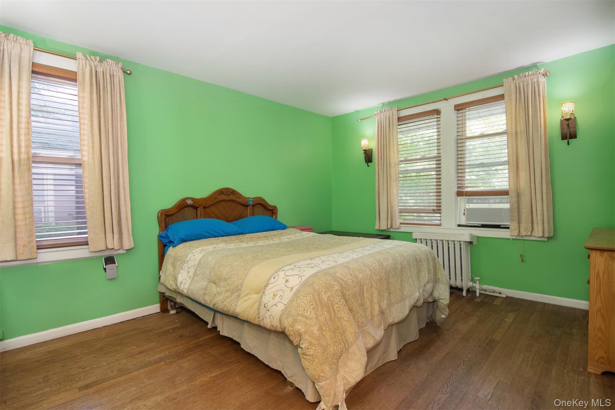 #12 photo, 306 Hutchinson Boulevard, Fleetwood , NY 10552