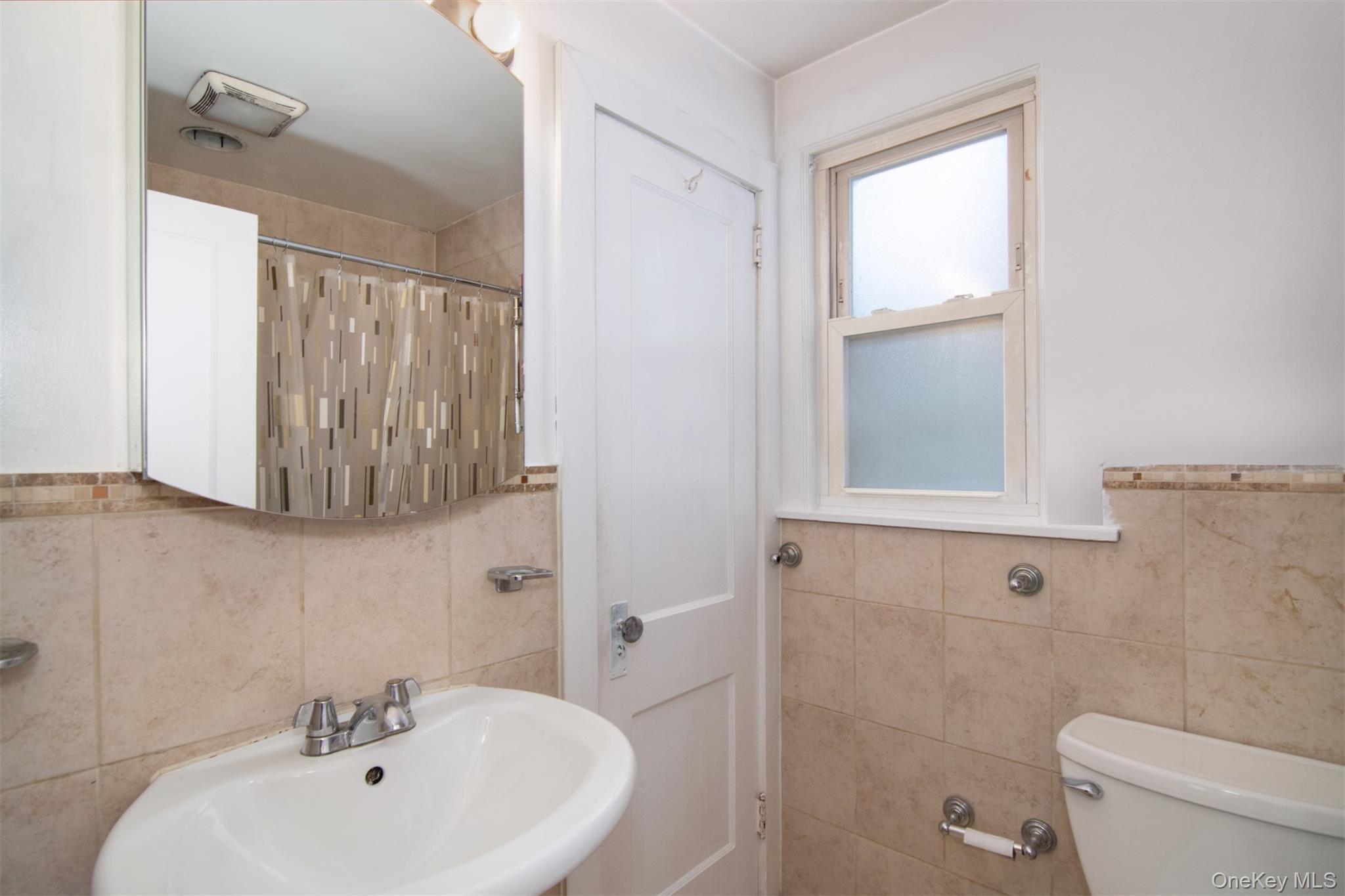 #15 photo, 306 Hutchinson Boulevard, Fleetwood , NY 10552