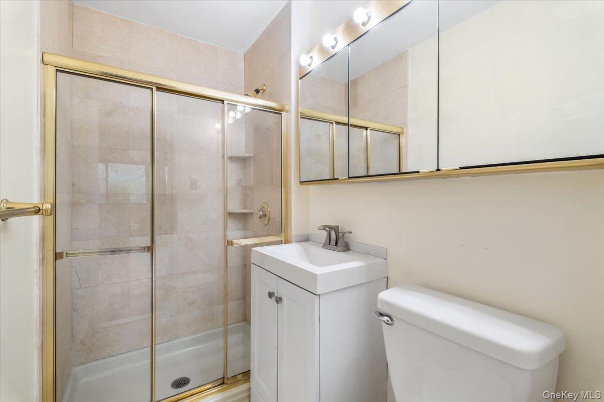 #16 photo, 356 Central Park Avenue, Scarsdale , NY 10583