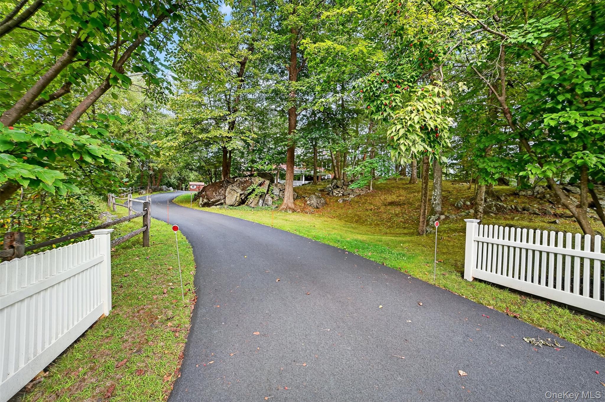 #4 photo, 11 Flanders Lane, Cortlandt Manor , NY 10567