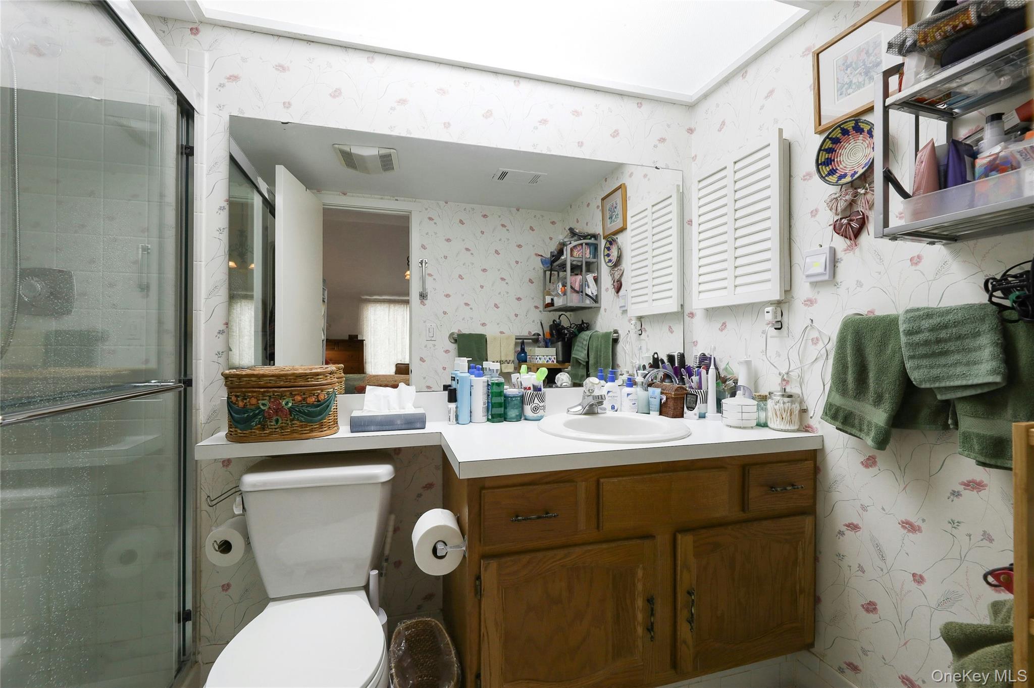 #16 photo, 180 Treetop Circle, Nanuet , NY 10954