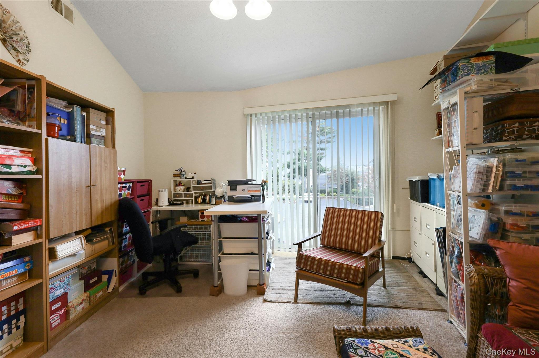 #20 photo, 180 Treetop Circle, Nanuet , NY 10954