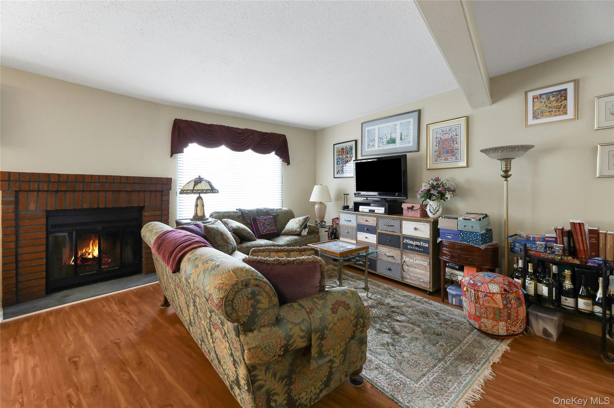 #7 photo, 180 Treetop Circle, Nanuet , NY 10954