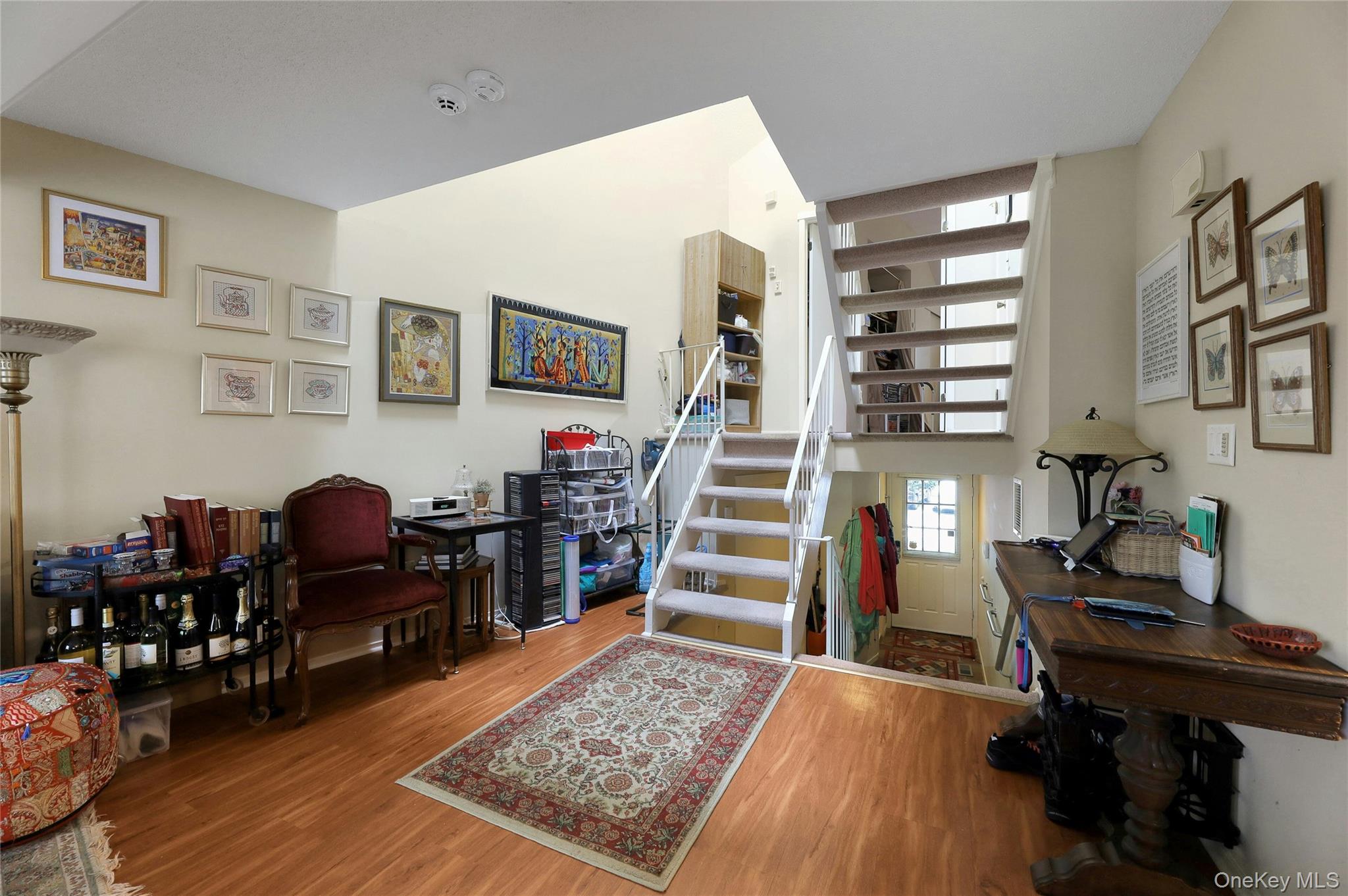 #8 photo, 180 Treetop Circle, Nanuet , NY 10954