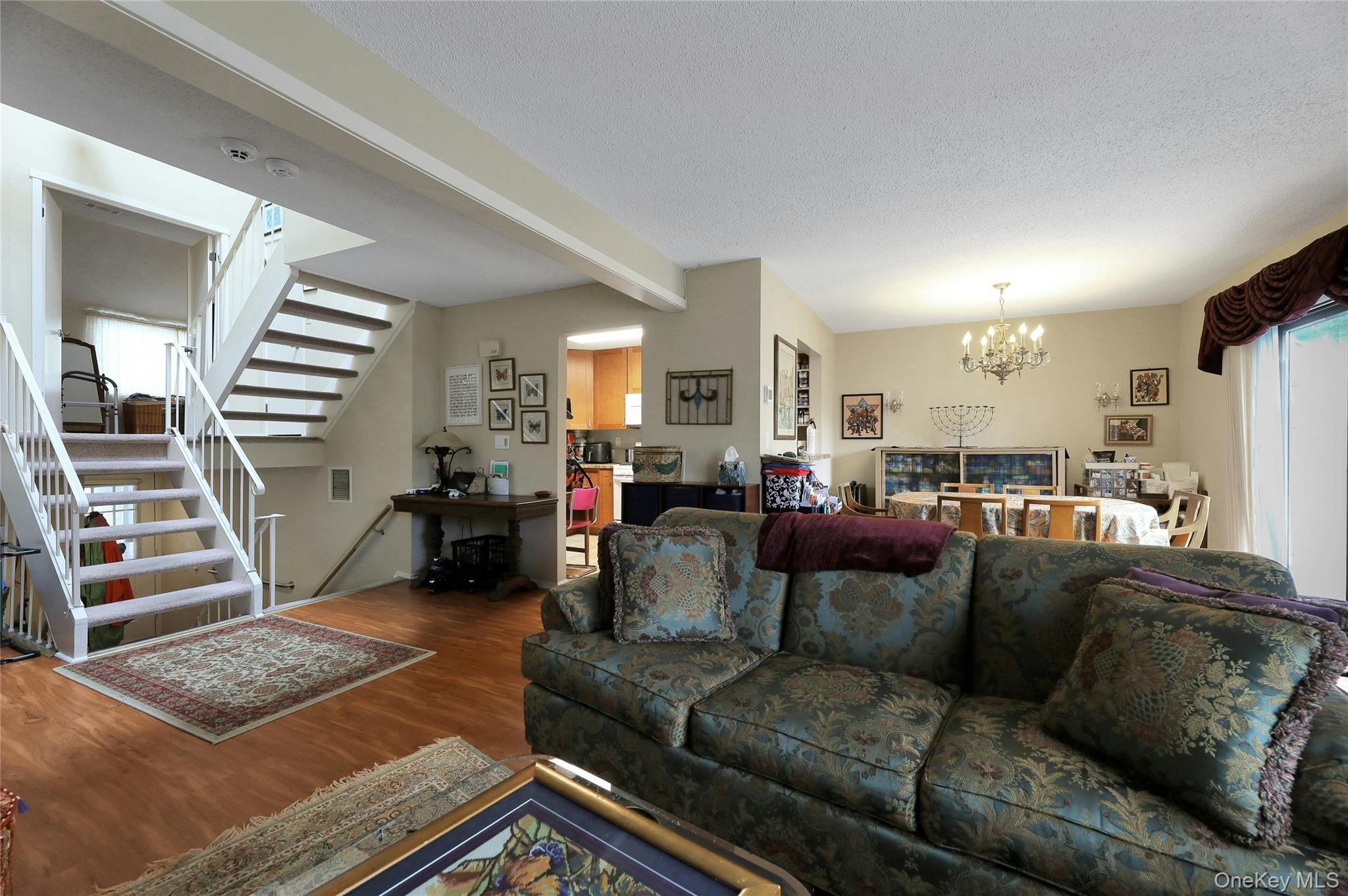 #9 photo, 180 Treetop Circle, Nanuet , NY 10954