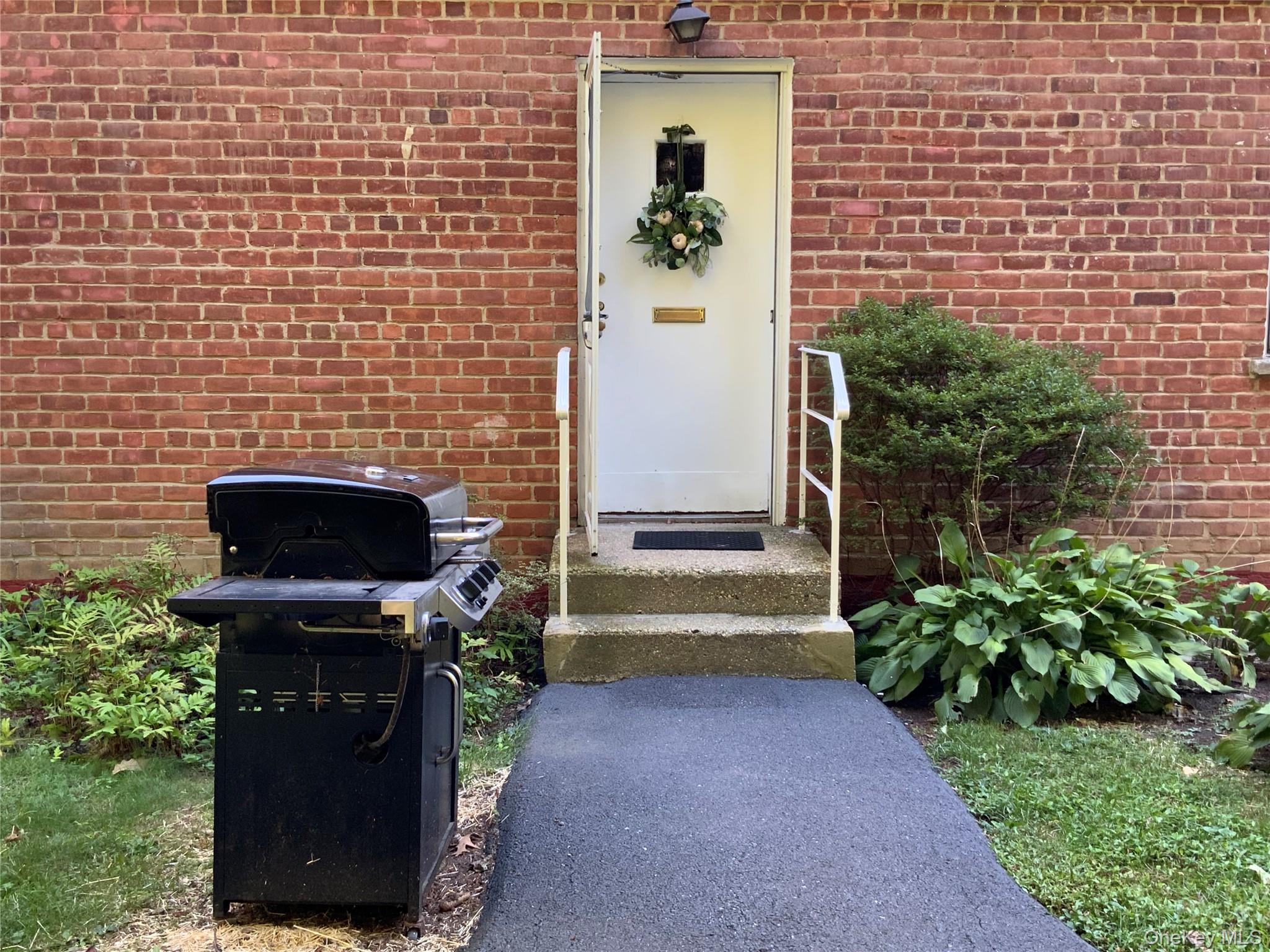 #2 photo, 125 N Washington Avenue, Hartsdale , NY 10530