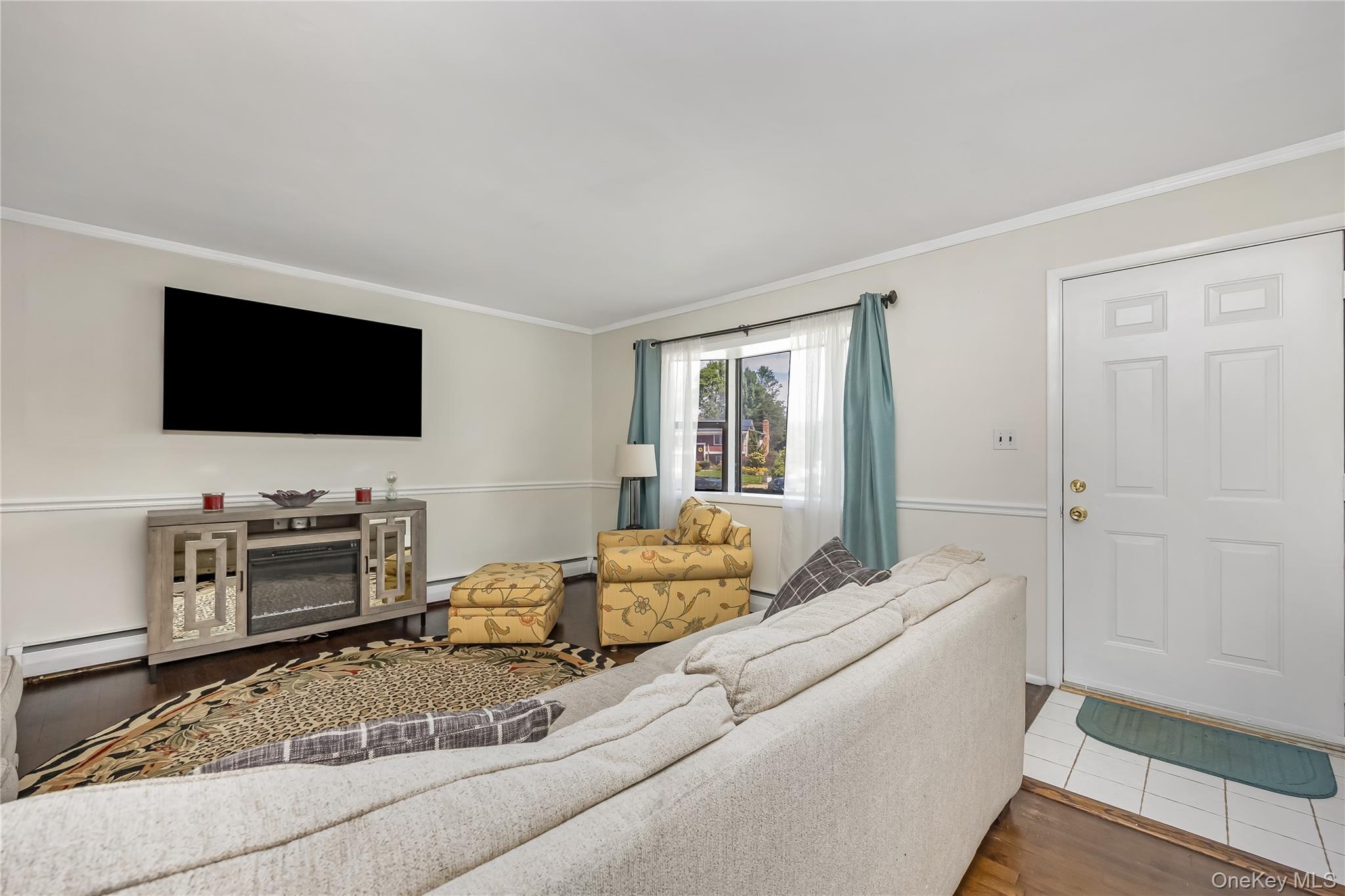 #11 photo, 11 Rolan Court, Islip Terrace , NY 11752