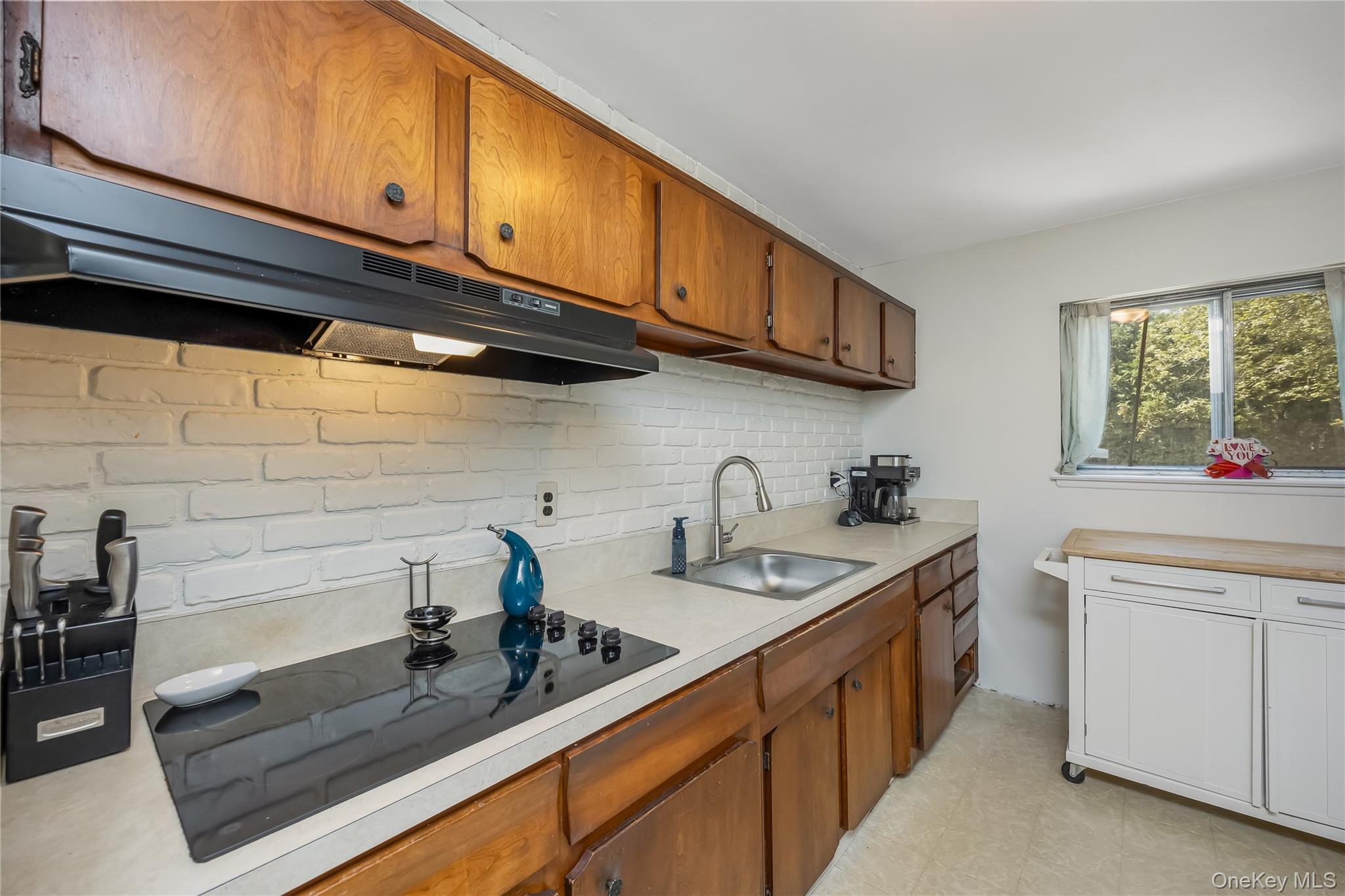 #16 photo, 11 Rolan Court, Islip Terrace , NY 11752