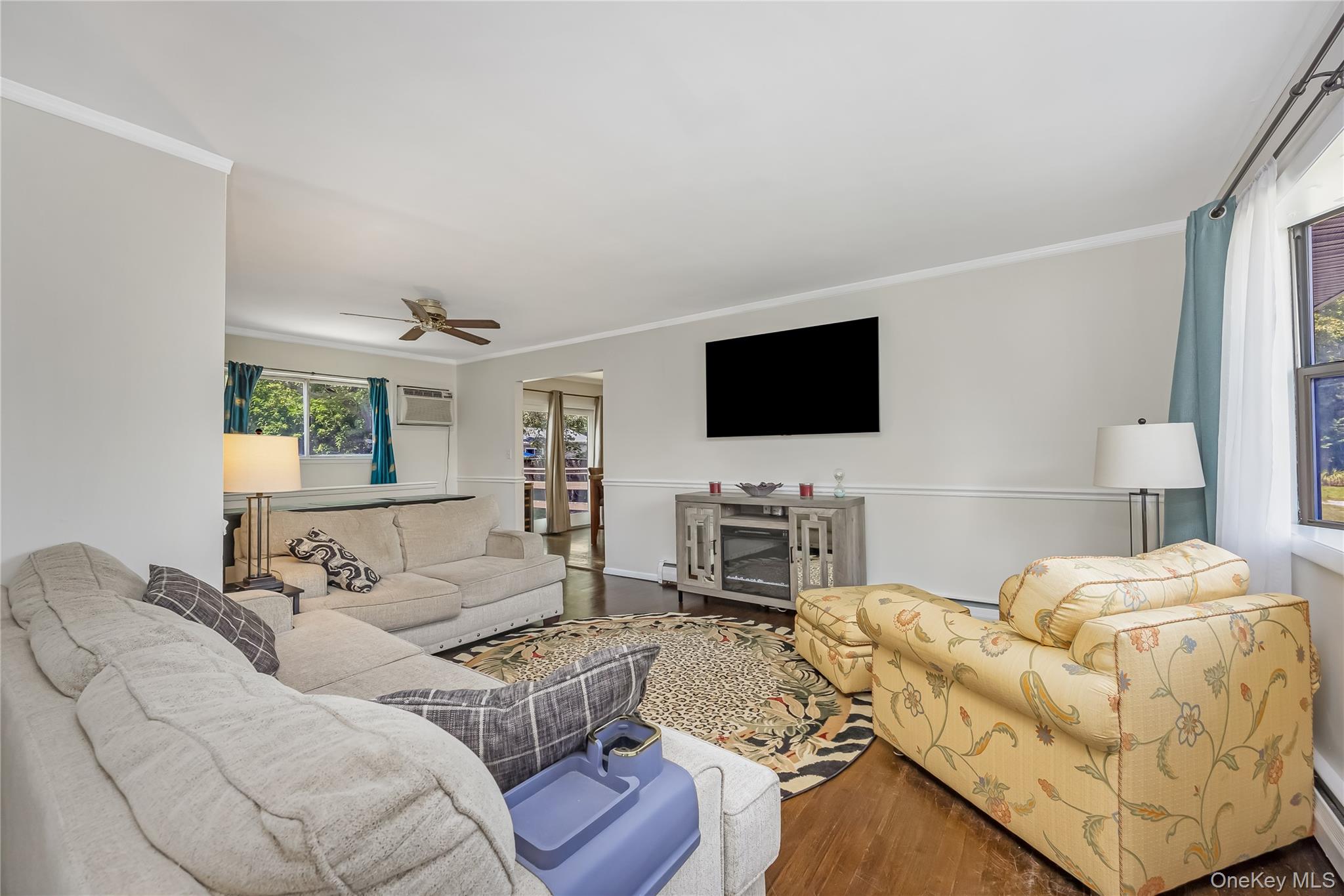 #2 photo, 11 Rolan Court, Islip Terrace , NY 11752