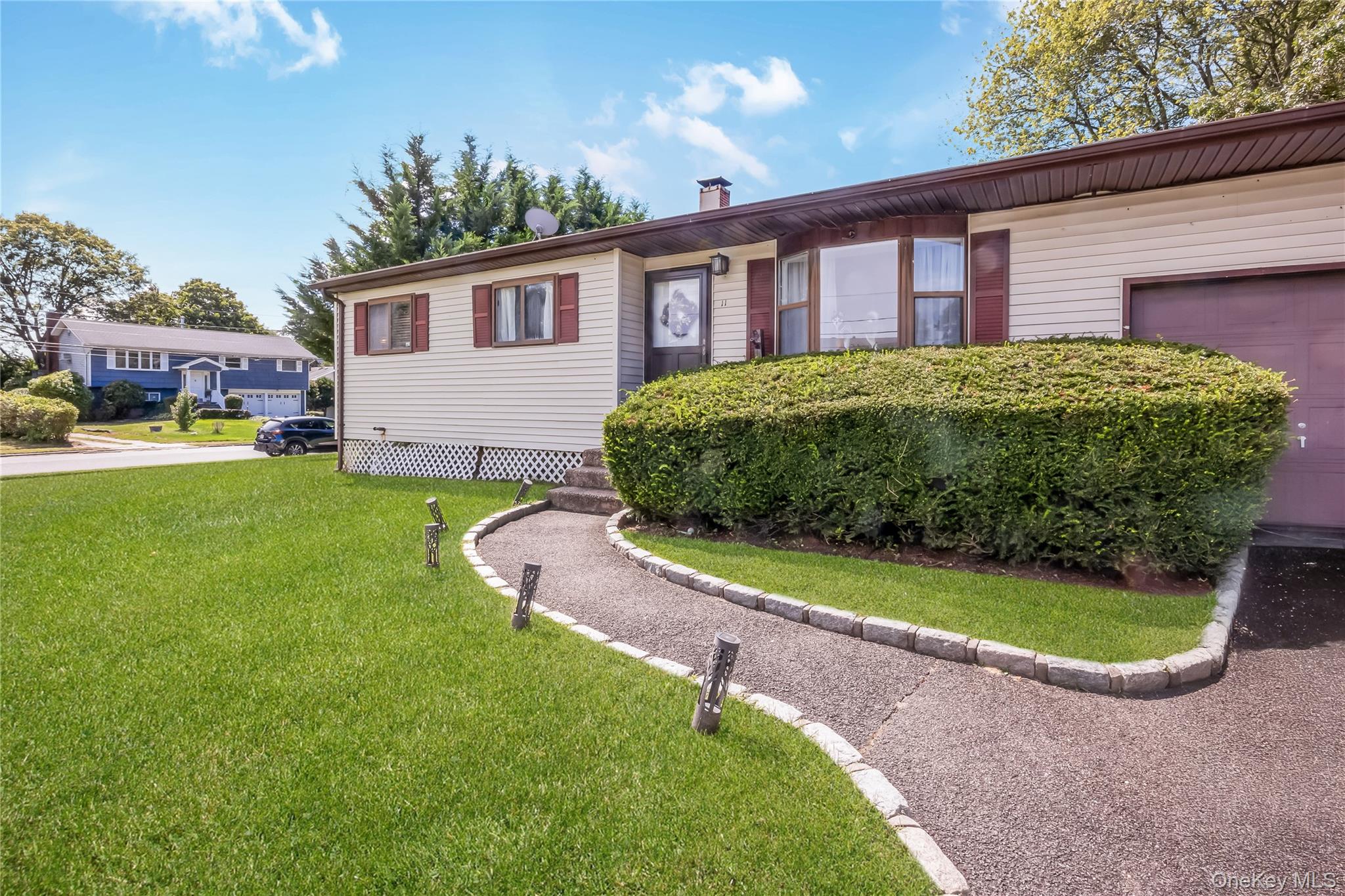 #7 photo, 11 Rolan Court, Islip Terrace , NY 11752