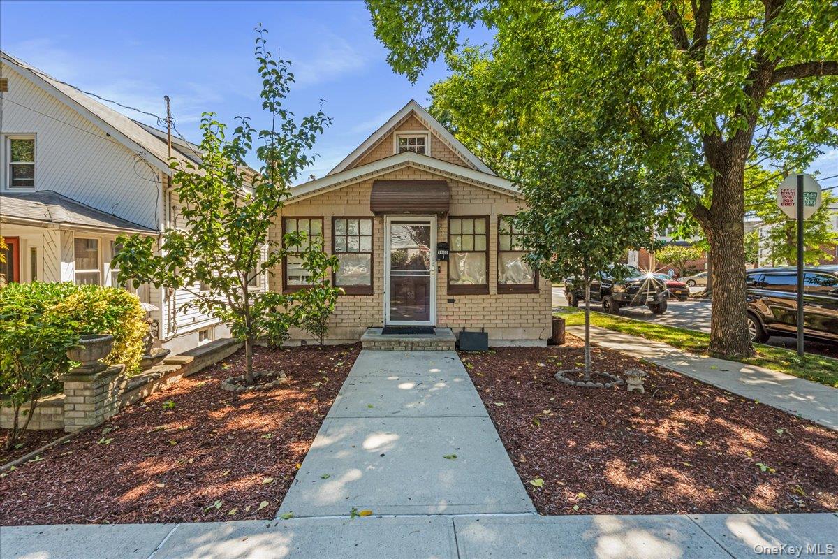 #1 photo, 94-02 149th Avenue, Ozone Park , NY 11417