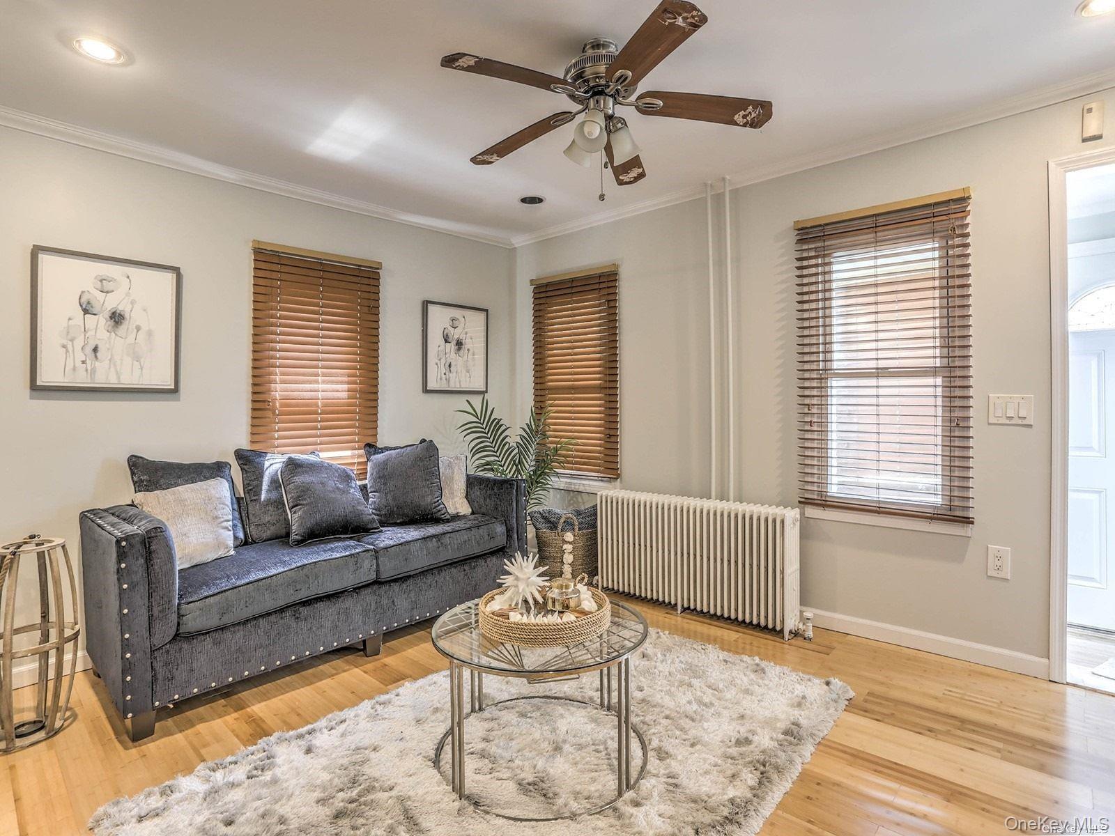 #5 photo, 39 Bay Avenue, Hicksville , NY 11801