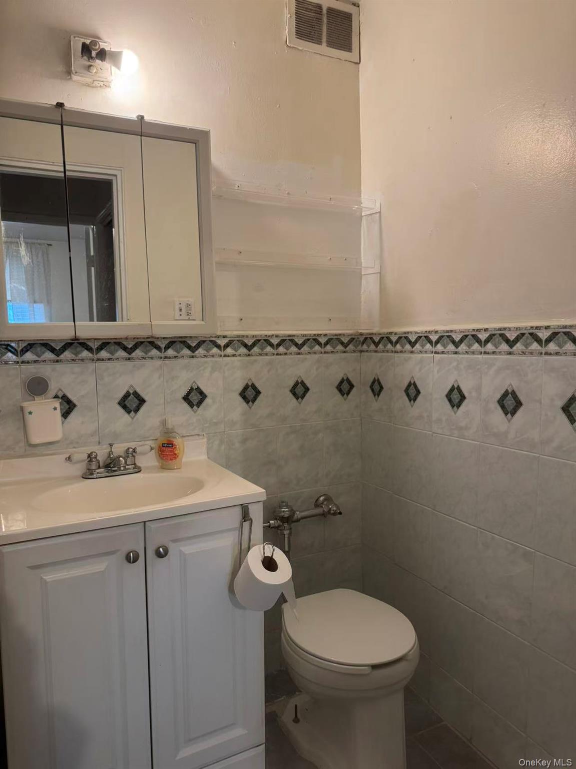 #5 photo, 92-29 Lamont Avenue, クイーンズ区 Elmhurst , NY 11373