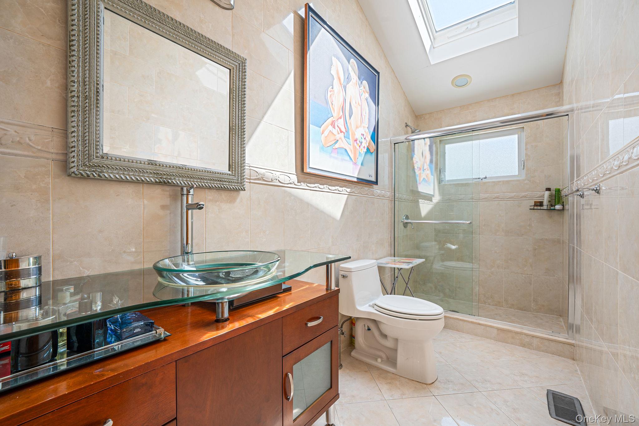 #20 photo, 540 Scudder Avenue, Copiague , NY 11726