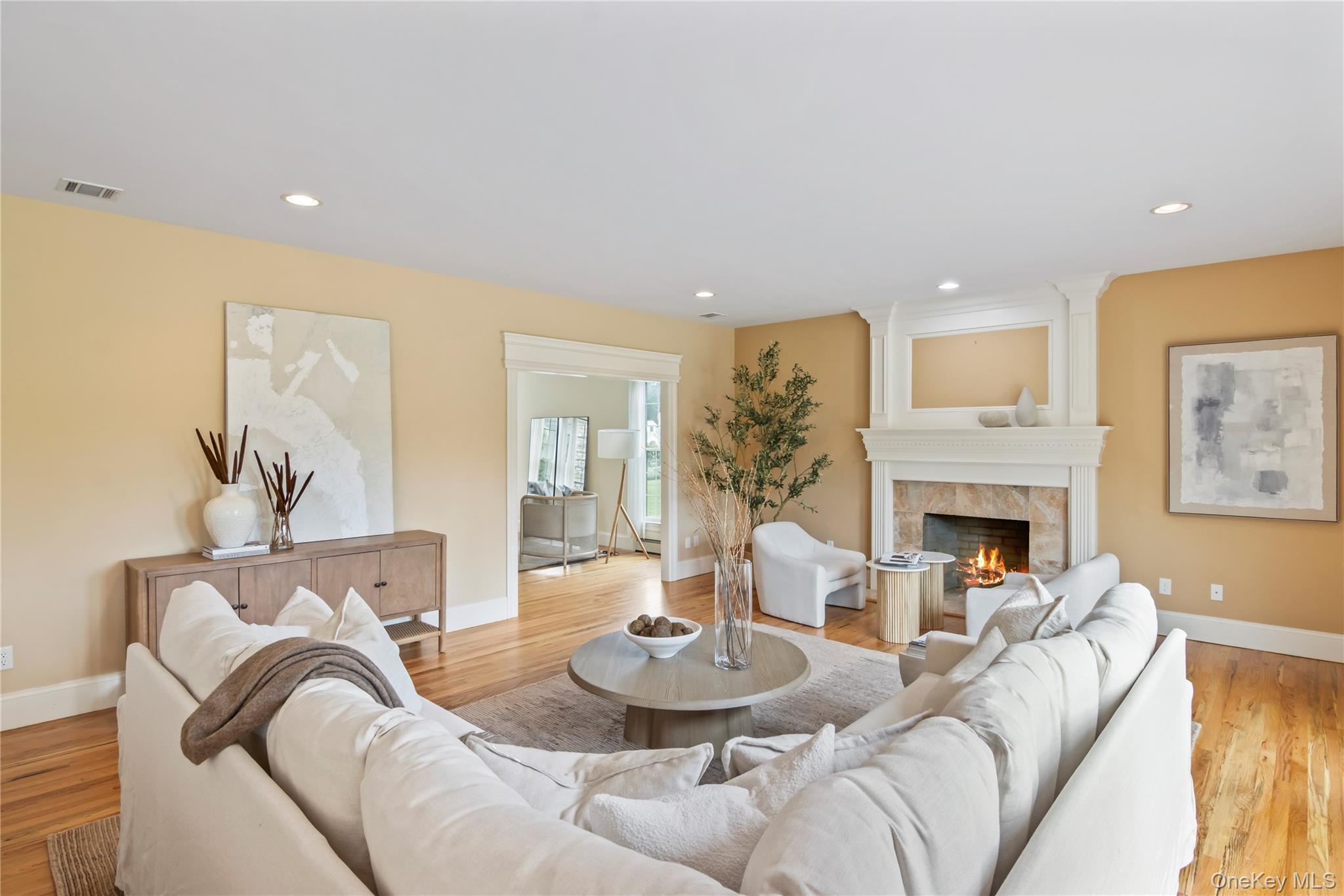 #13 photo, 10 Rolling Meadow Lane, Northport , NY 11768