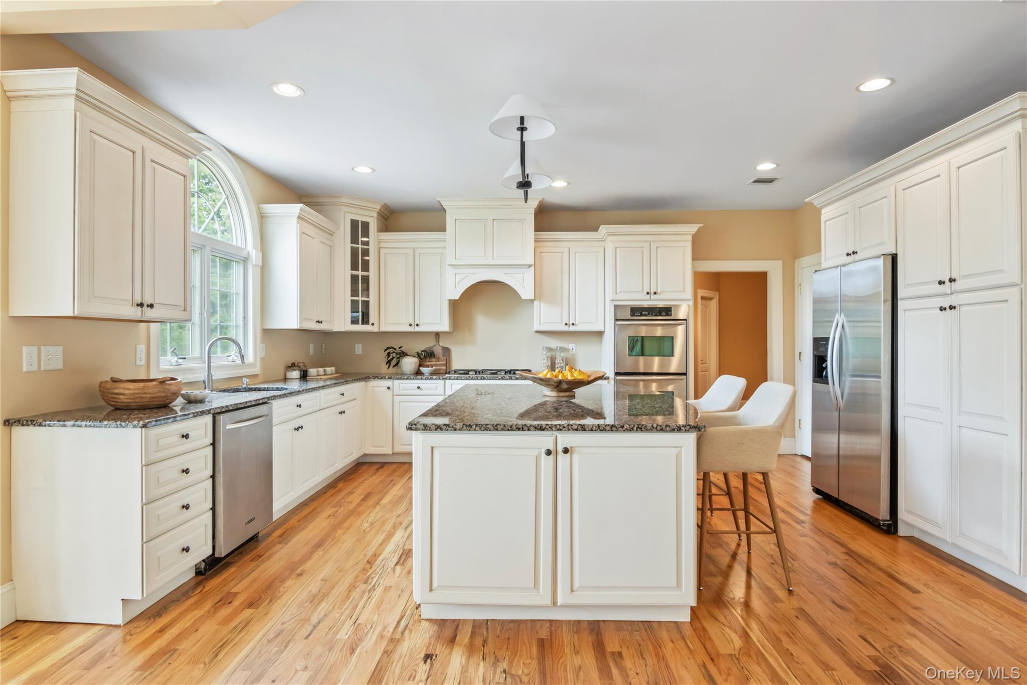 #16 photo, 10 Rolling Meadow Lane, Northport , NY 11768