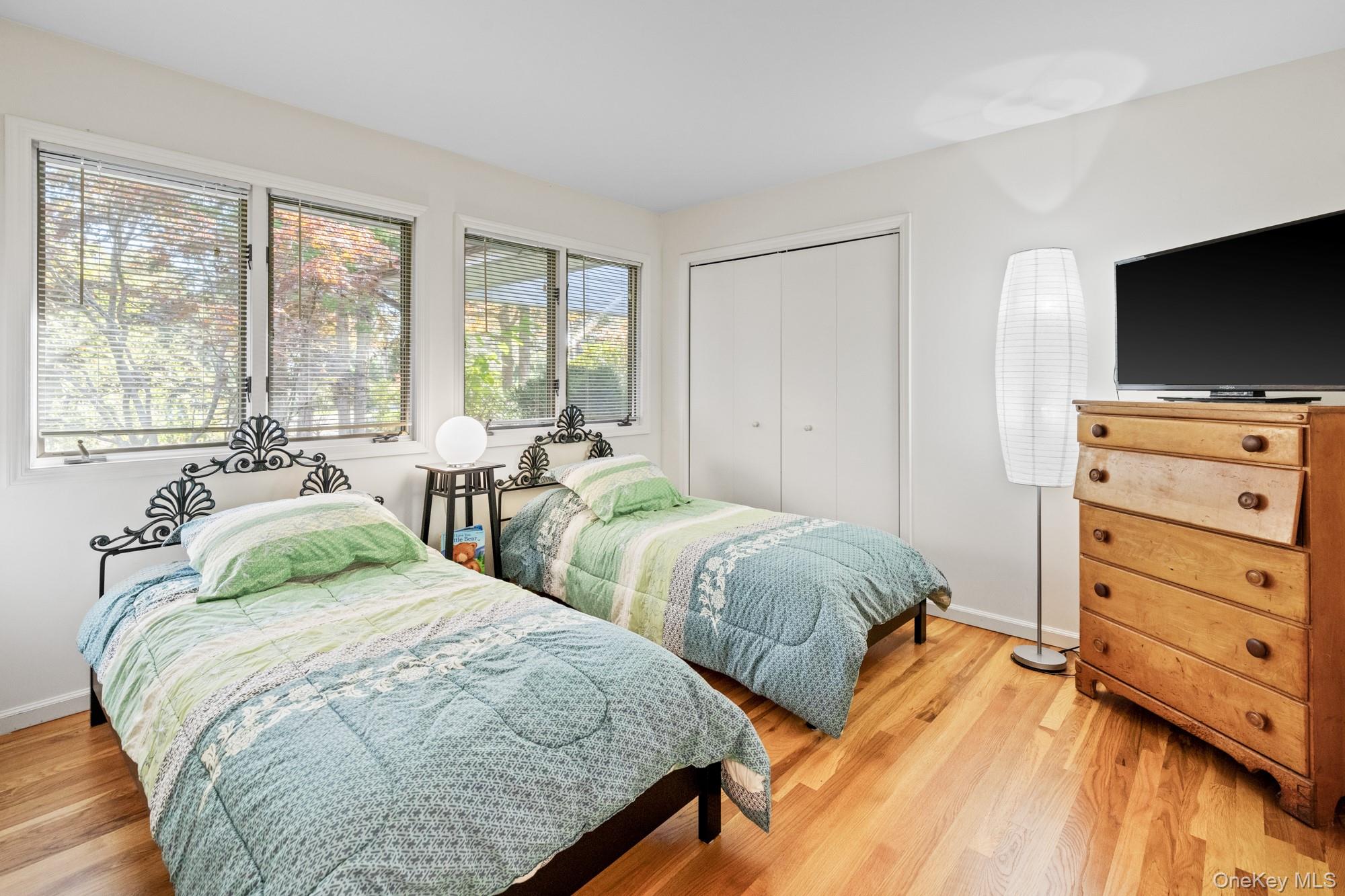 #14 photo, 4 Evelyn Court, サフォーク郡 Westhampton , NY 11978