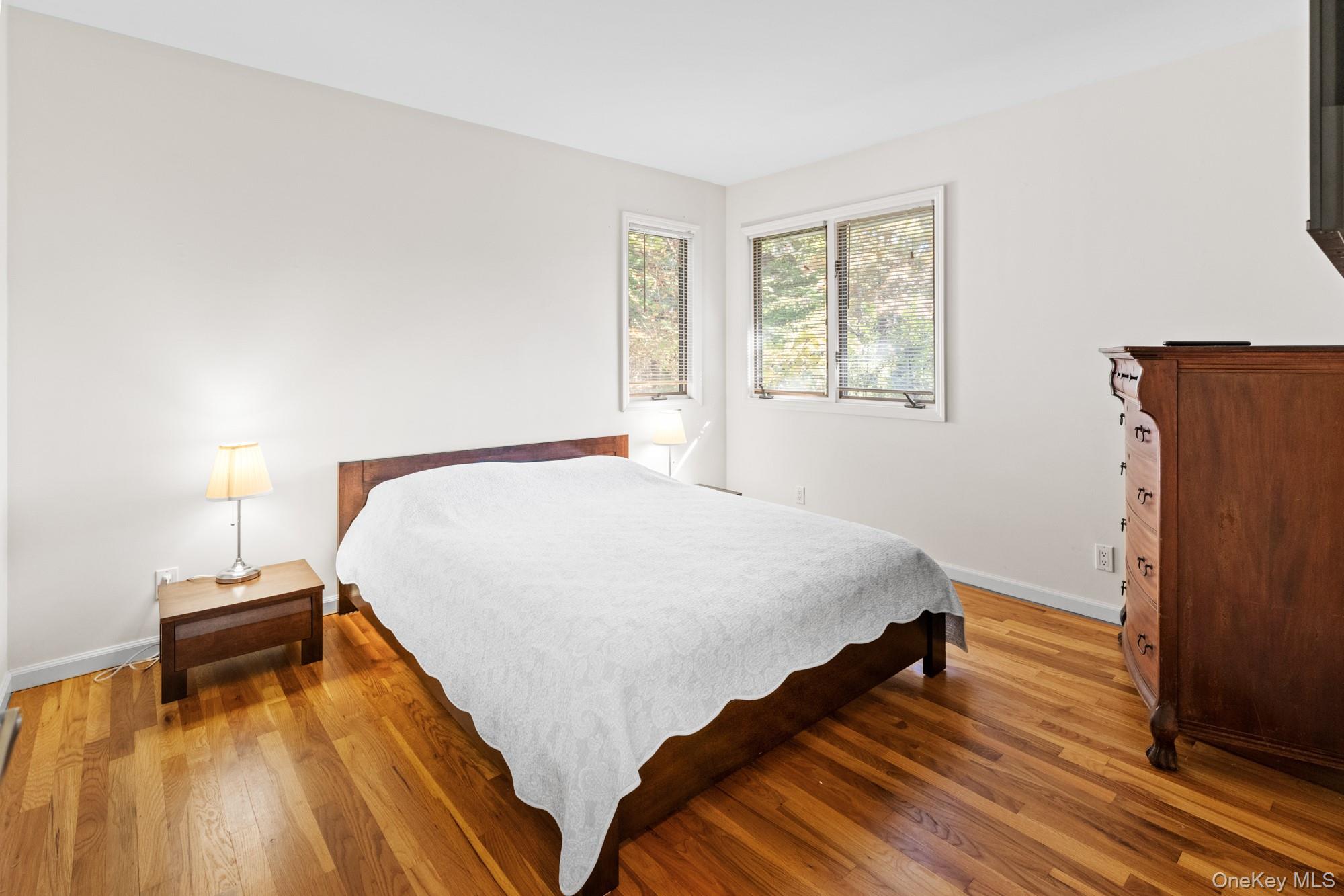 #19 photo, 4 Evelyn Court, サフォーク郡 Westhampton , NY 11978