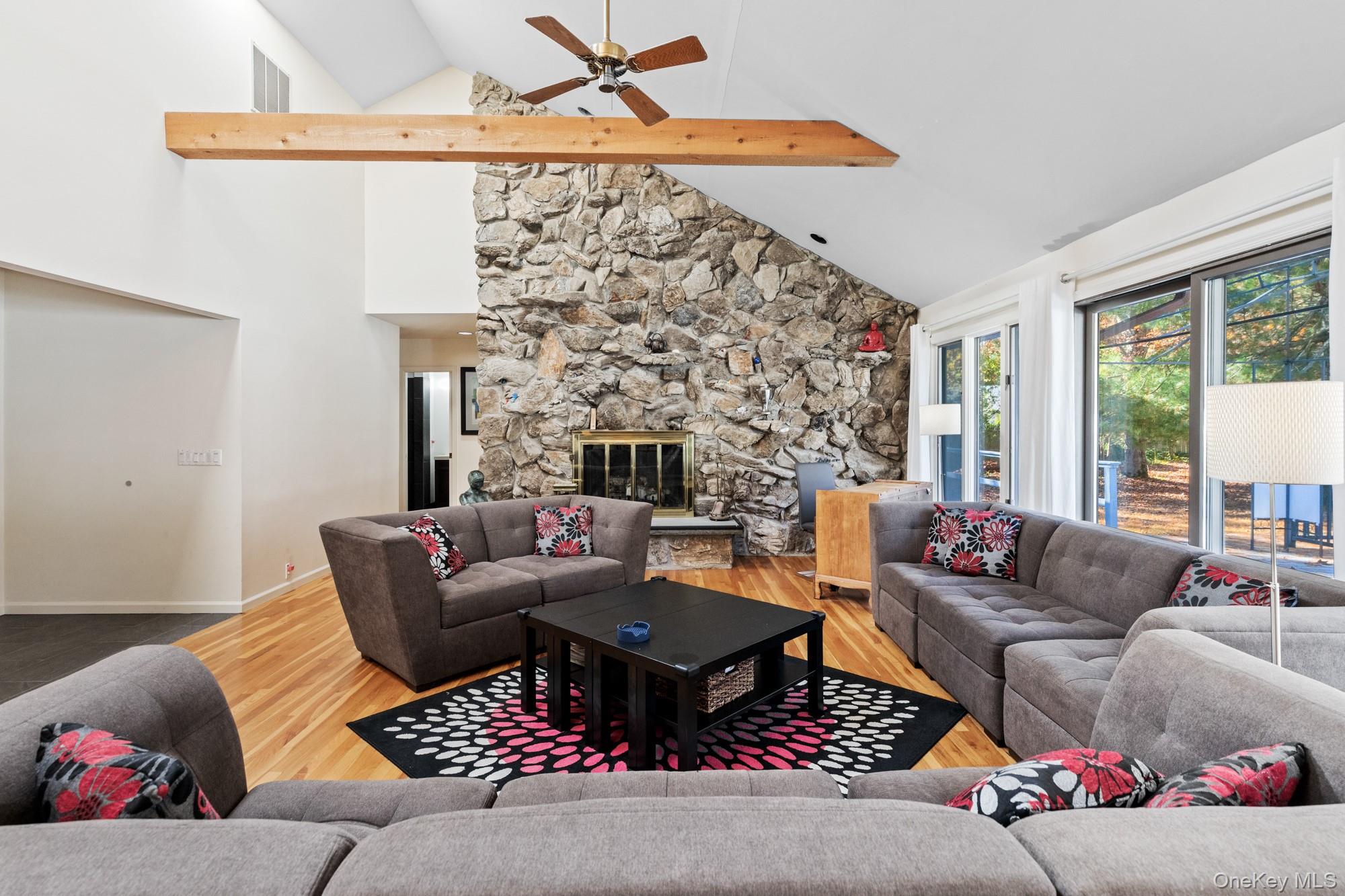 #6 photo, 4 Evelyn Court, サフォーク郡 Westhampton , NY 11978