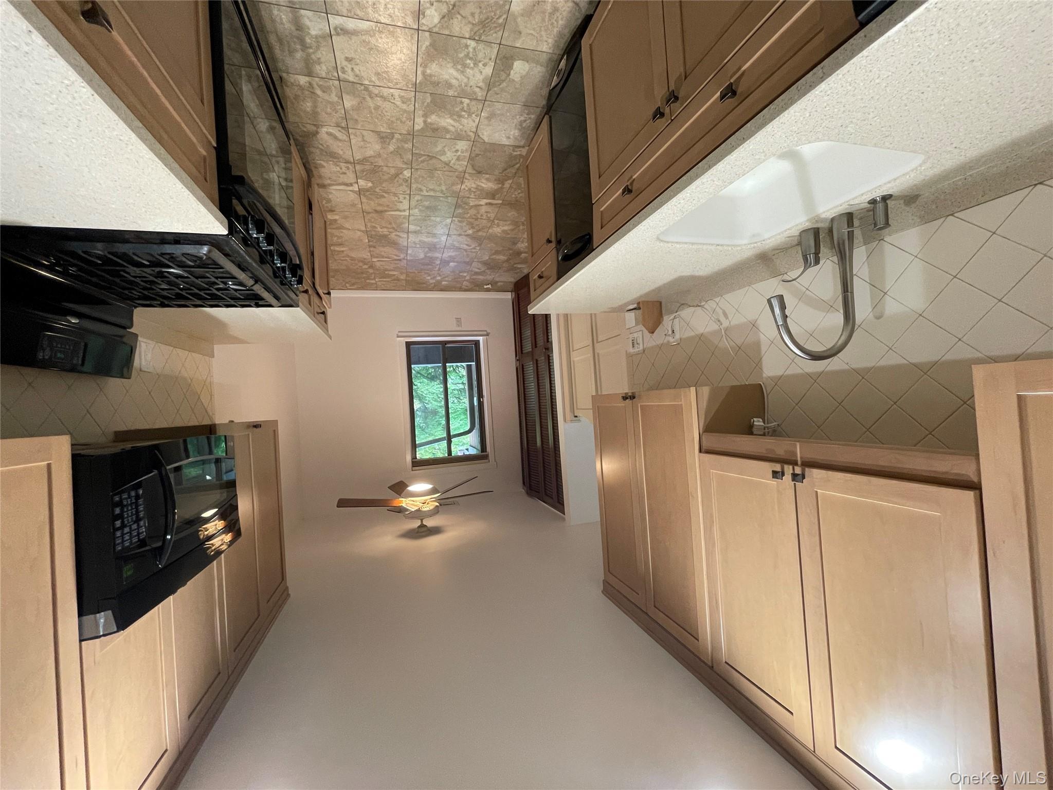 #16 photo, Tarrytown, Tarrytown , NY 10591