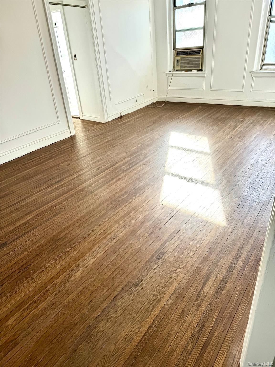 #2 photo, 472 Gramatan Avenue, Mount Vernon , NY 10552