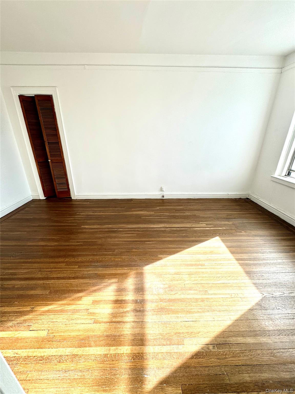 #3 photo, 472 Gramatan Avenue, Mount Vernon , NY 10552