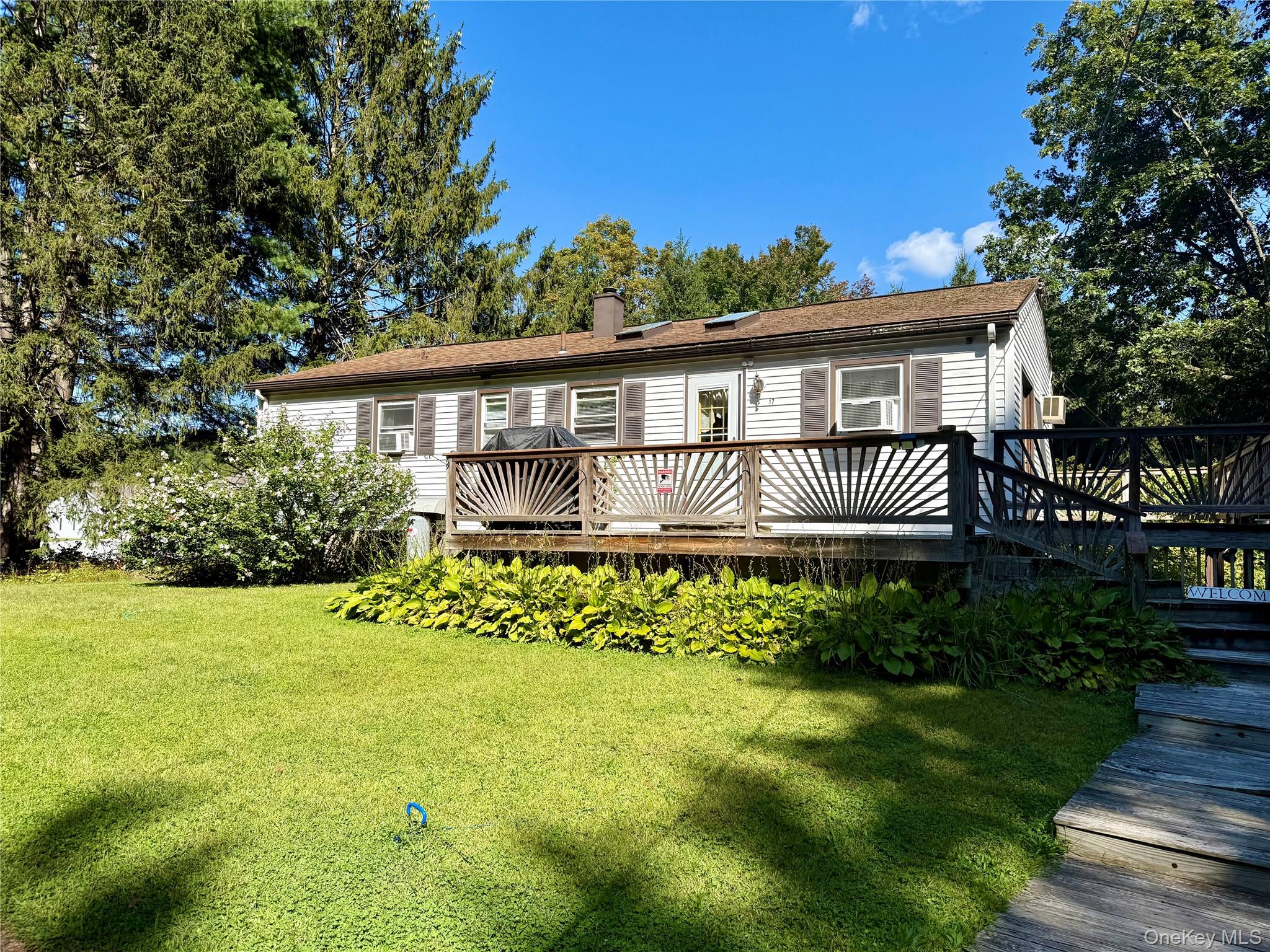 #1 photo, 17 Romans Road, Hyde Park , NY 12538