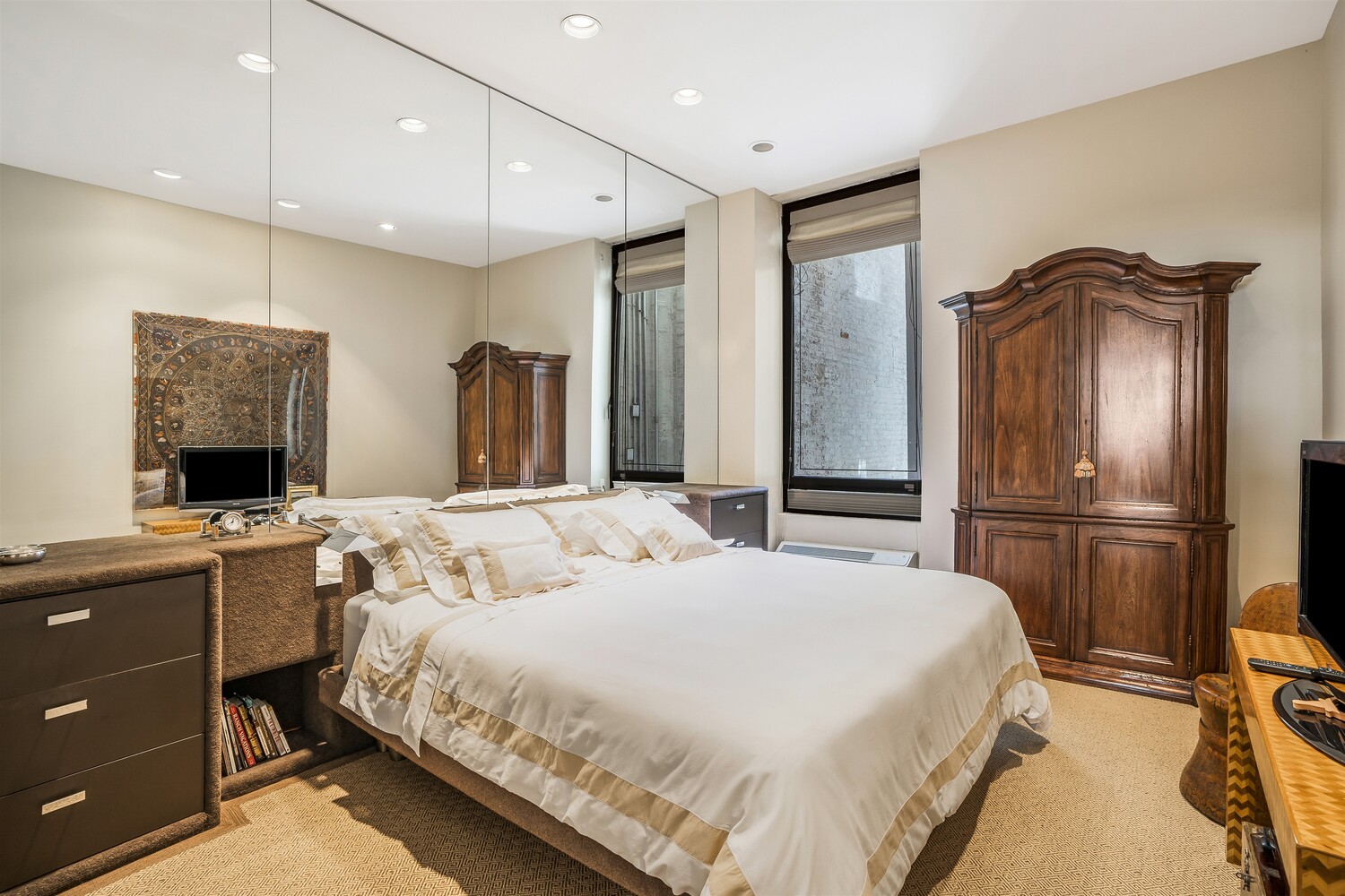 #16 photo, 4 E 82ND Street, Upper East Side , NY 10028