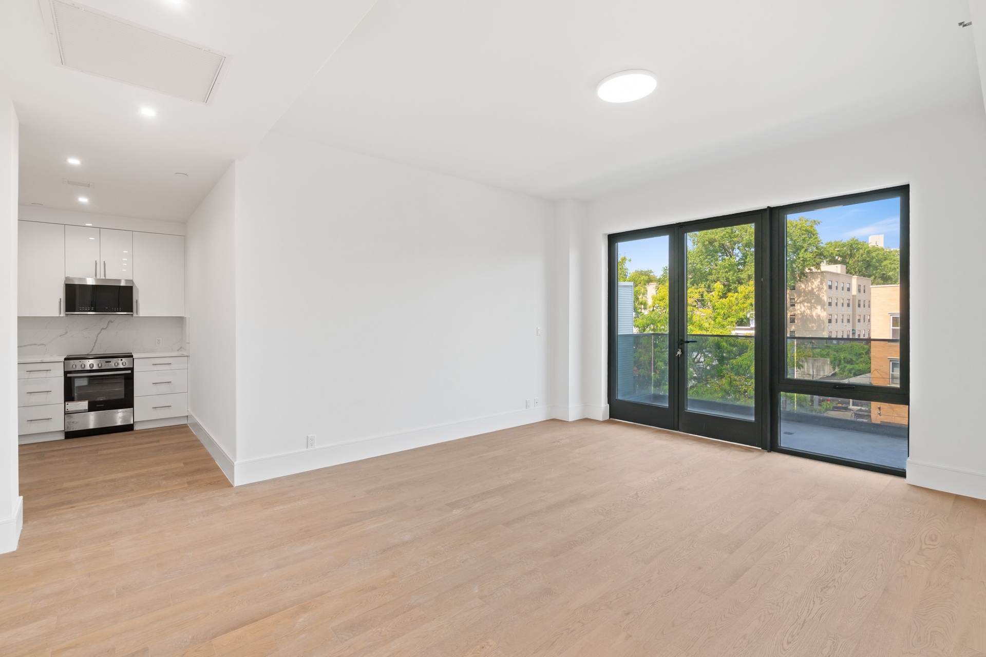 #4 photo, Astoria, クイーンズ区 Astoria , NY 11102