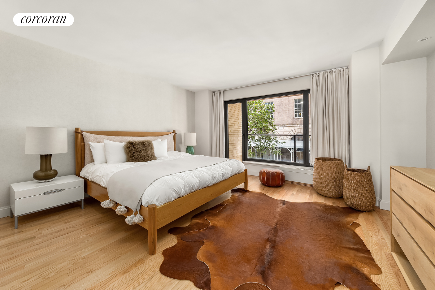 #4 photo, 200 CENTRAL Park S, Central Park South , NY 10019